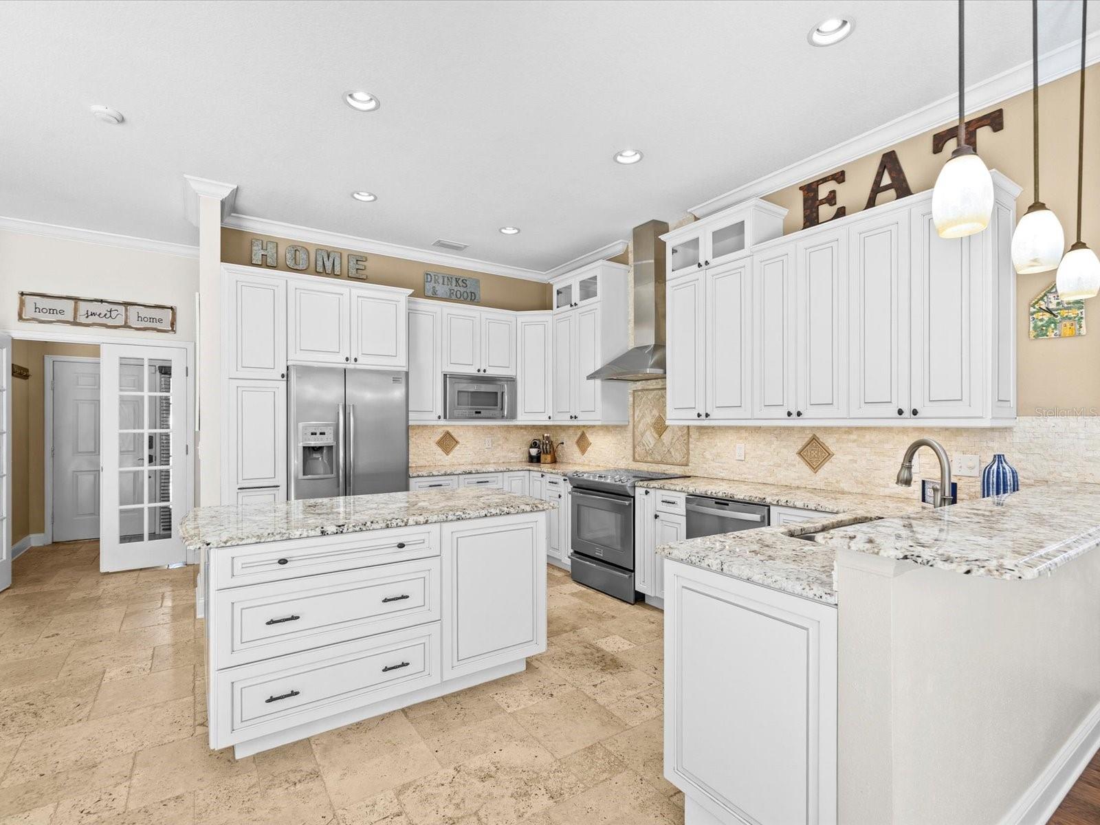 2033 LONG BRANCH LN, CLEARWATER, FL, 33760