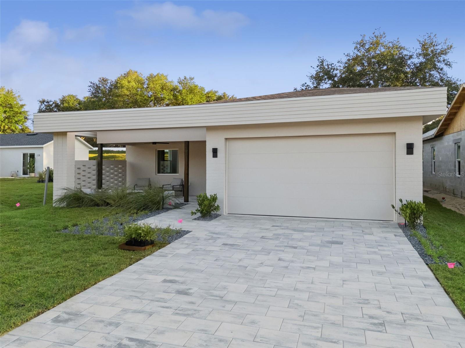 450 SKYFIELD CT, LADY LAKE, FL, 32159