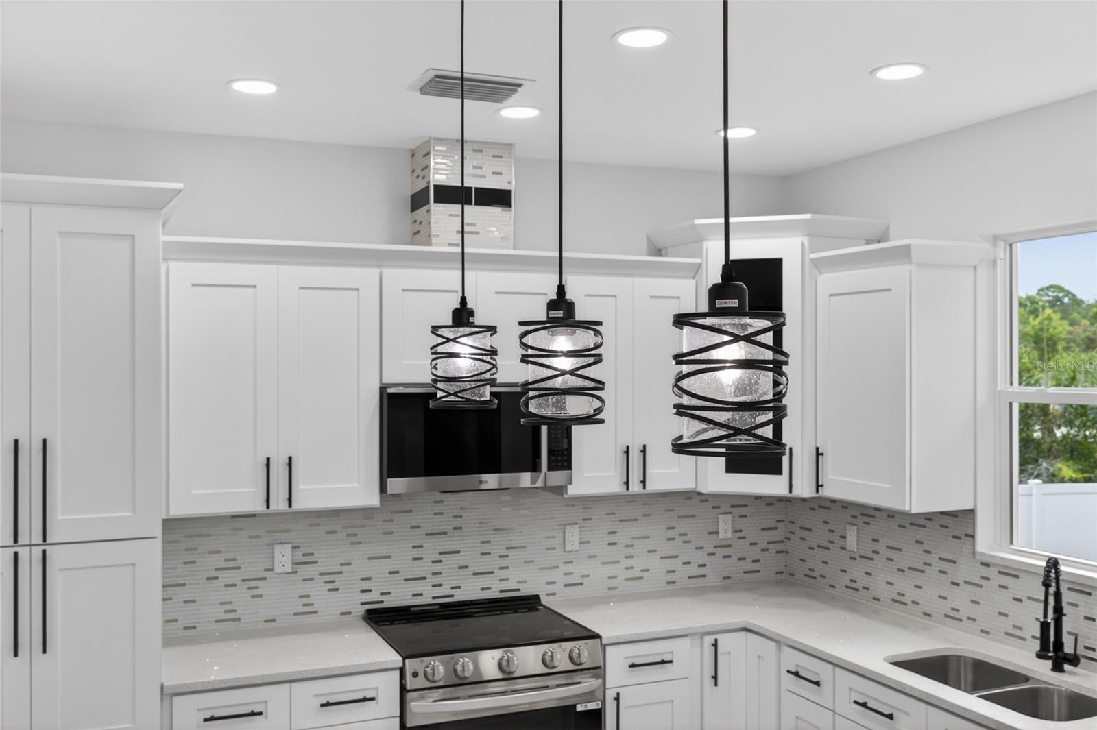 6000 DELTONA BLVD, SPRING HILL, FL, 34606
