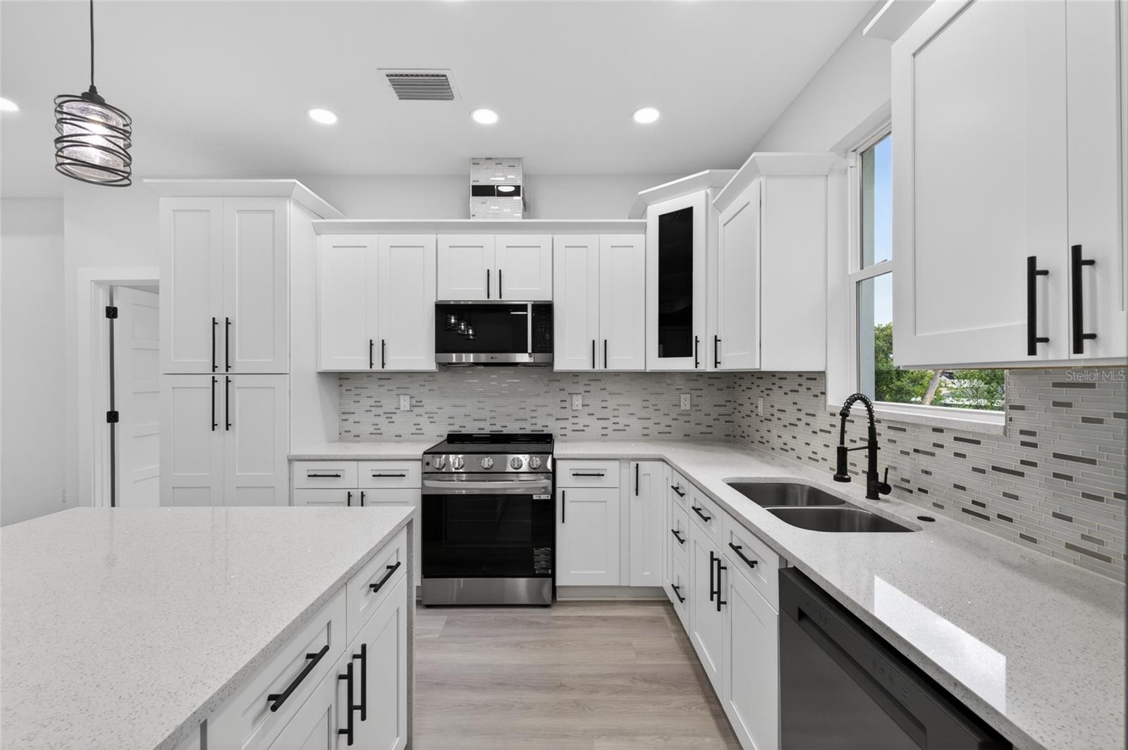 6000 DELTONA BLVD, SPRING HILL, FL, 34606
