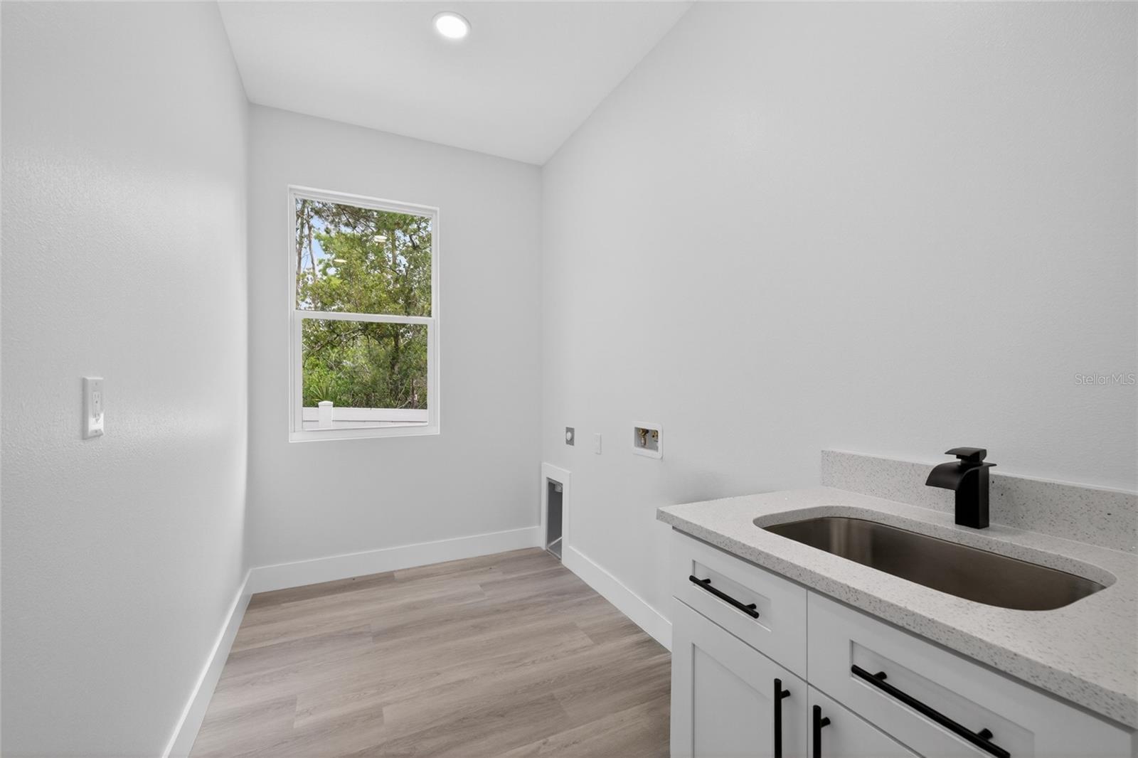 6000 DELTONA BLVD, SPRING HILL, FL, 34606