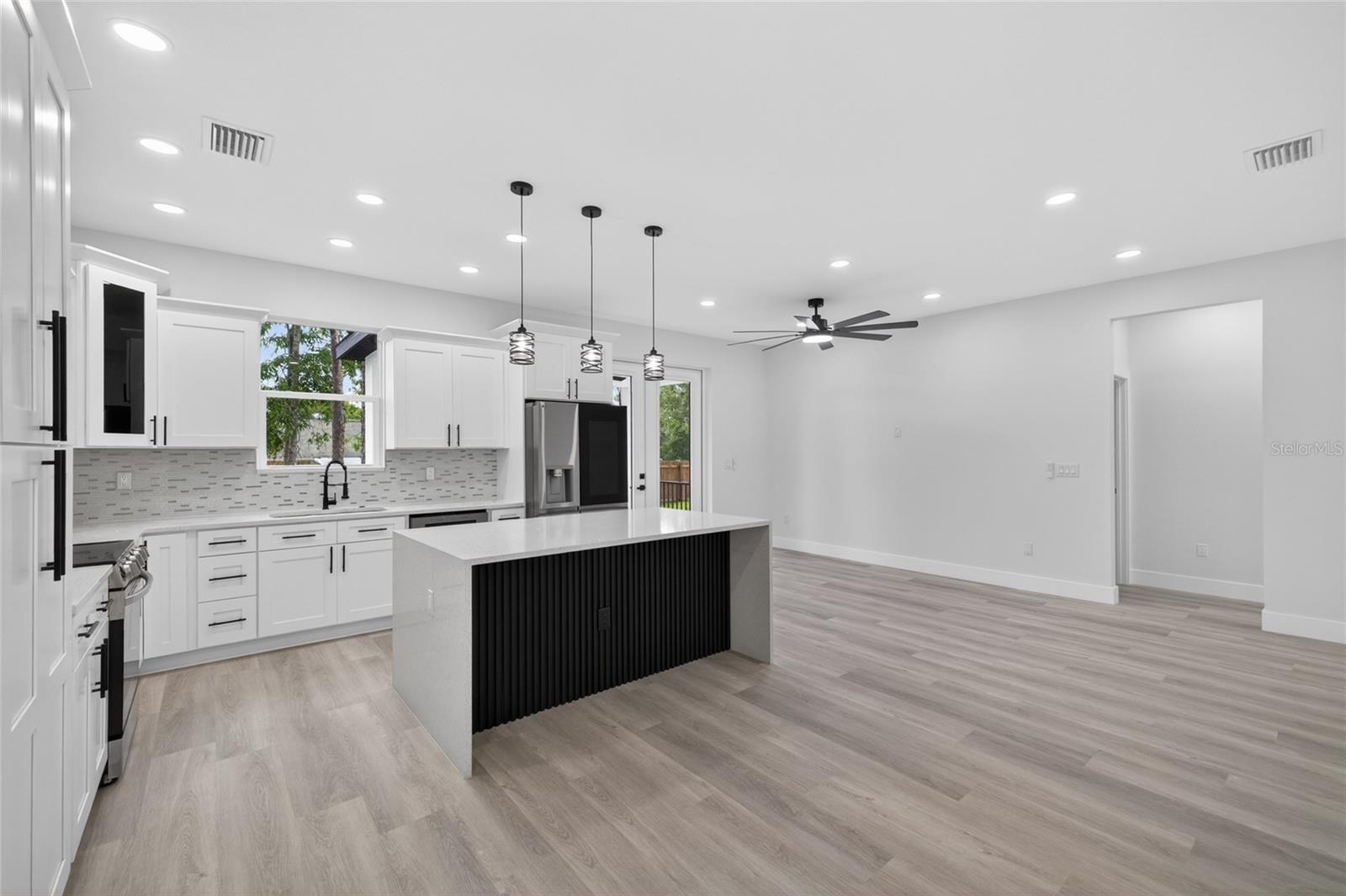 6000 DELTONA BLVD, SPRING HILL, FL, 34606