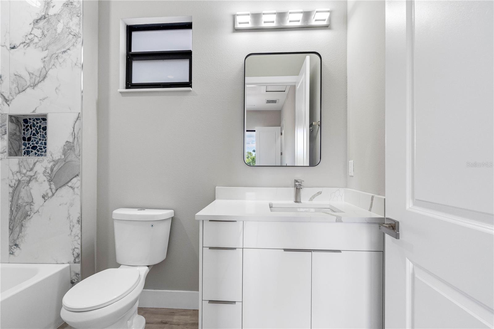 7015 N CENTRAL AVE #Unit D, TAMPA, FL, 33604