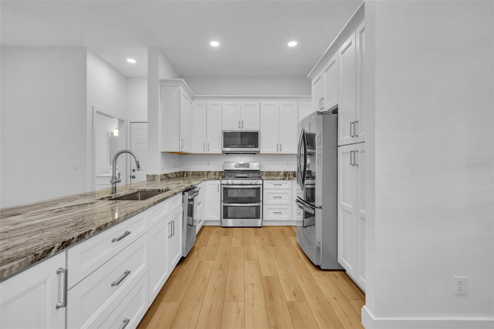 22 E HAZEL ST, ORLANDO, FL, 32804