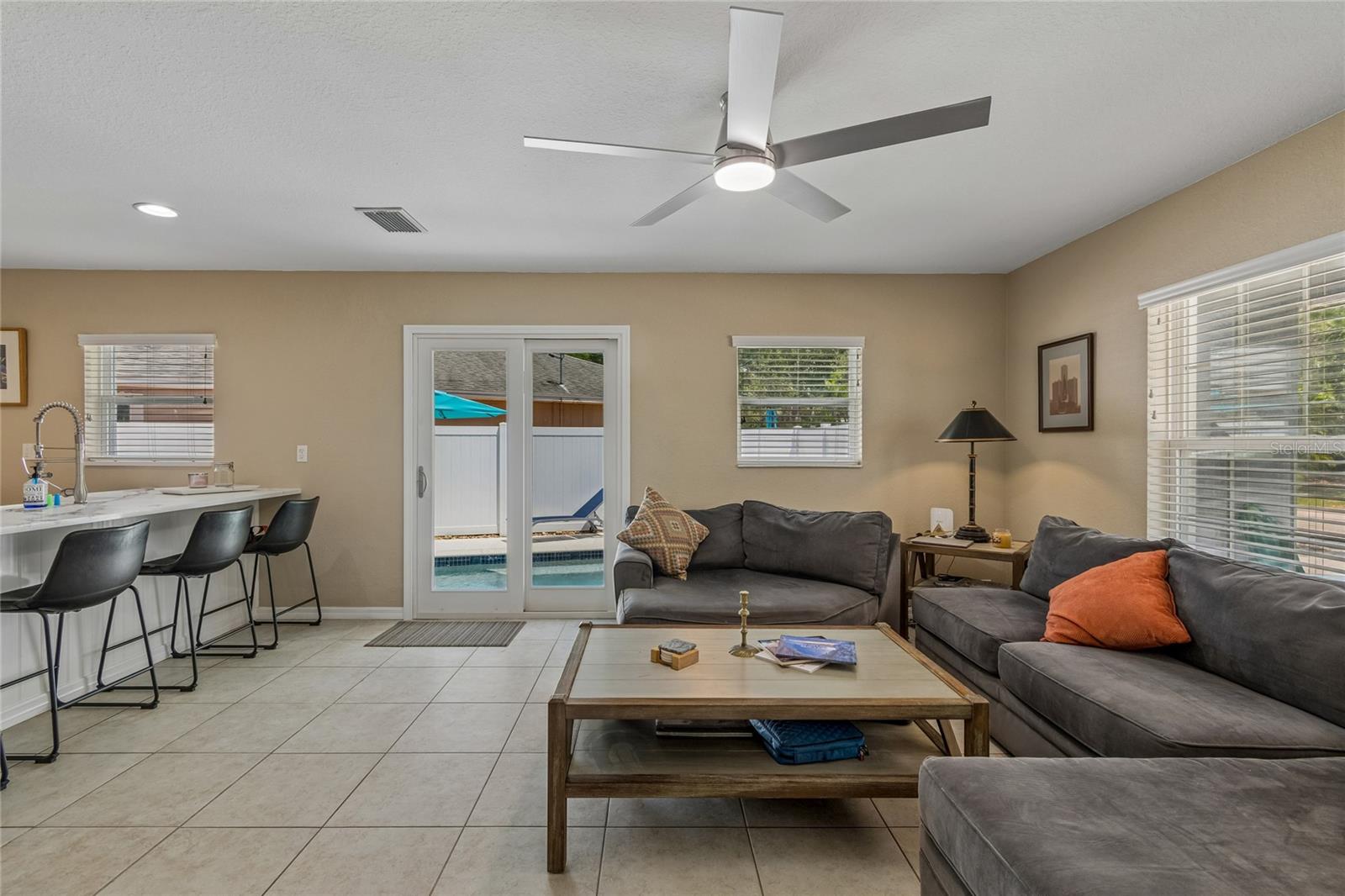 8115 33RD AVE N, ST PETERSBURG, FL, 33710