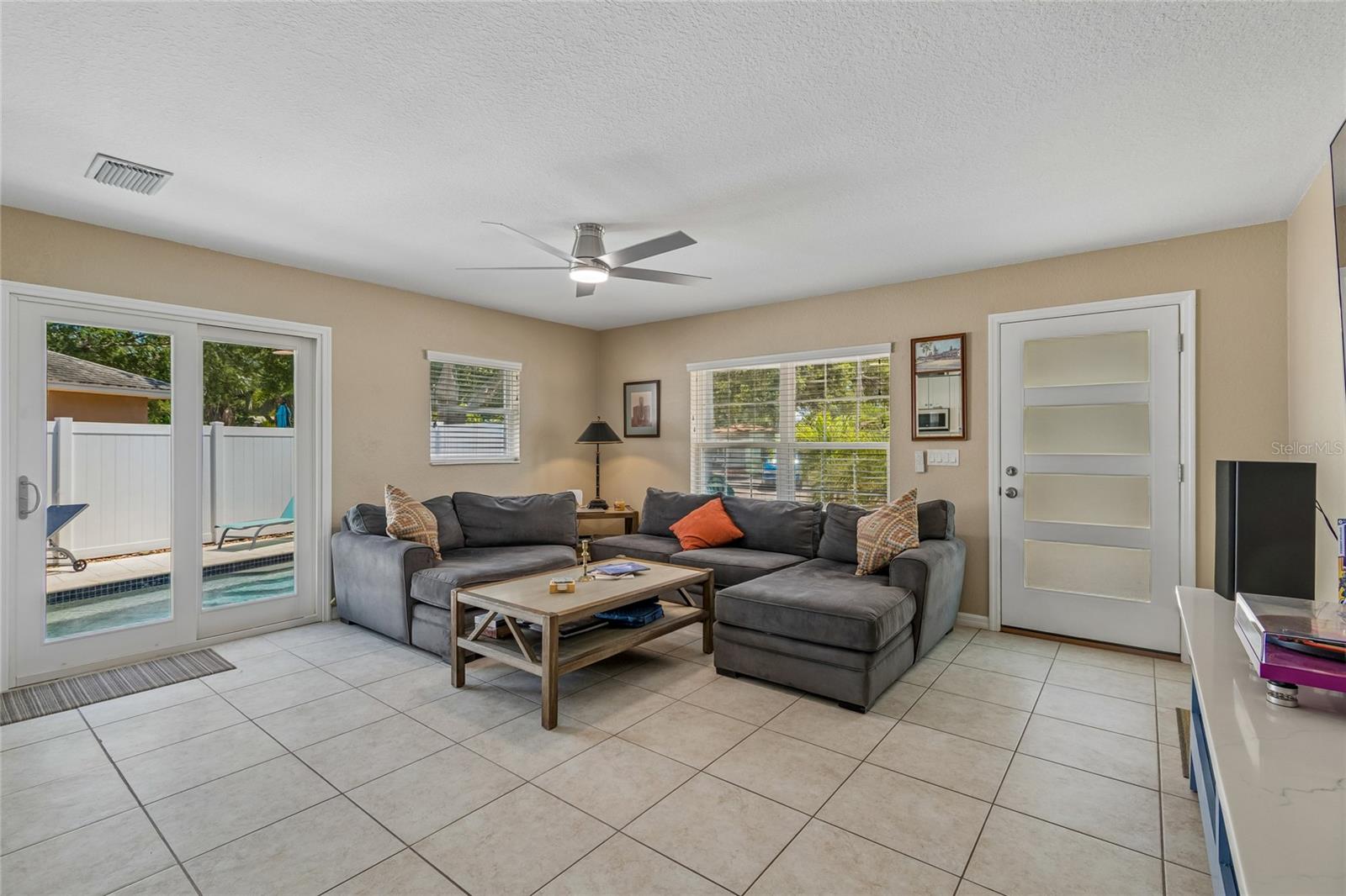8115 33RD AVE N, ST PETERSBURG, FL, 33710
