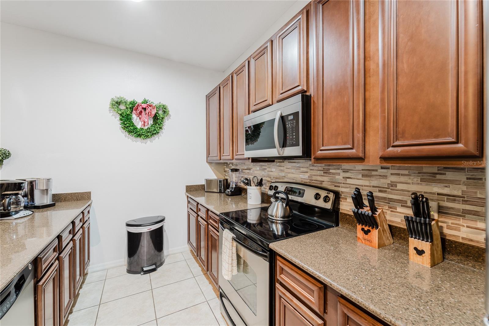 8961 MAJESTY PALM RD, KISSIMMEE, FL, 34747