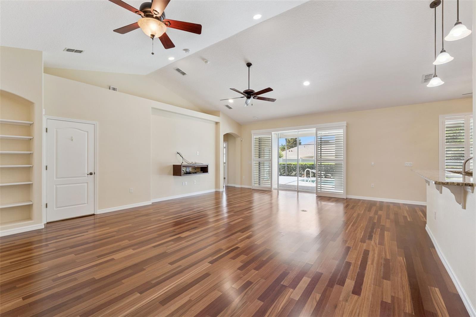 2942 SOUTHERN PINES LOOP, CLERMONT, FL, 34711