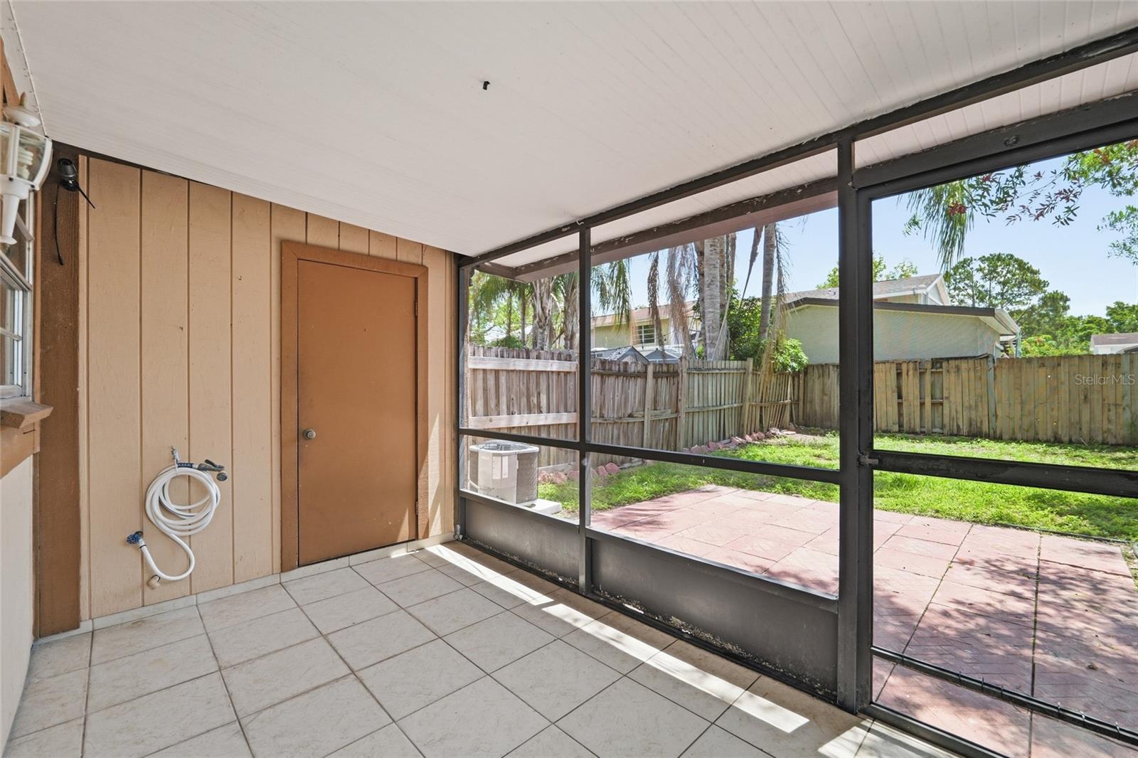14021 VILLAGE TERRACE DR, TAMPA, FL, 33624