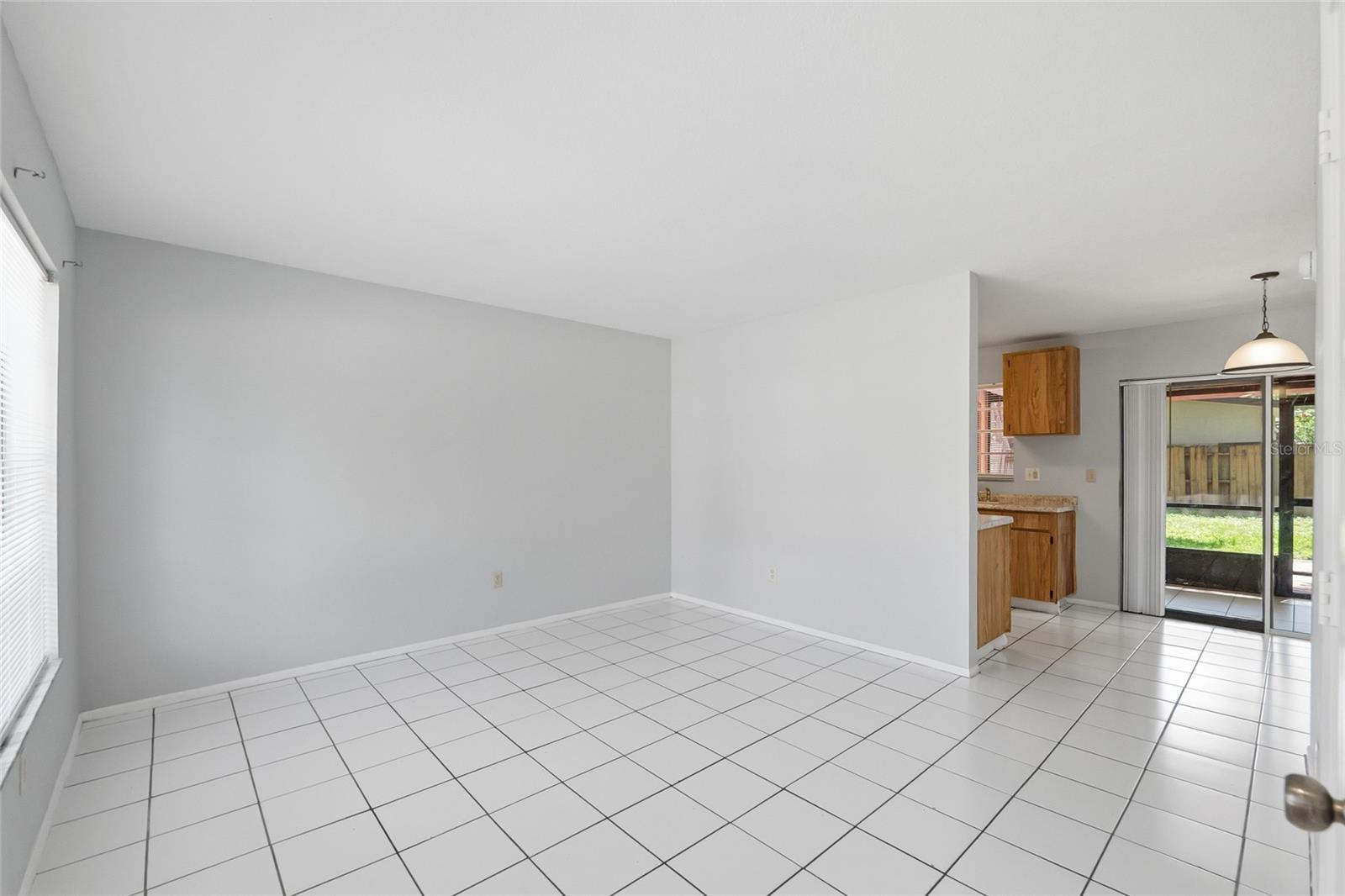 14021 VILLAGE TERRACE DR, TAMPA, FL, 33624