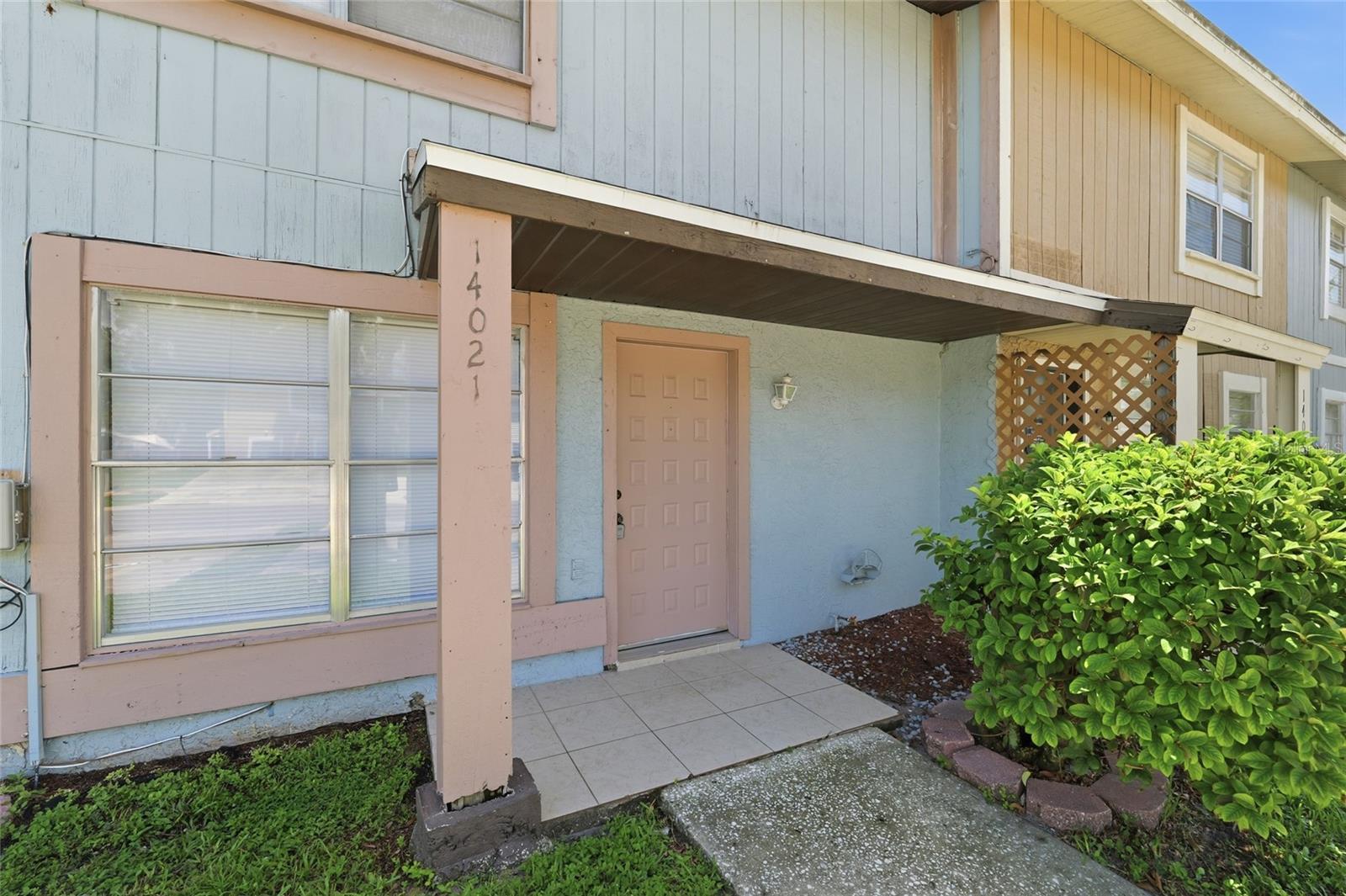 14021 VILLAGE TERRACE DR, TAMPA, FL, 33624