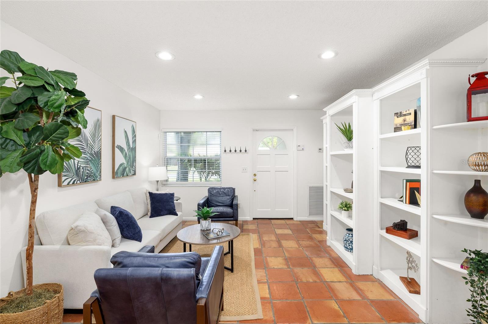 2908 W BALLAST POINT BLVD, TAMPA, FL, 33611