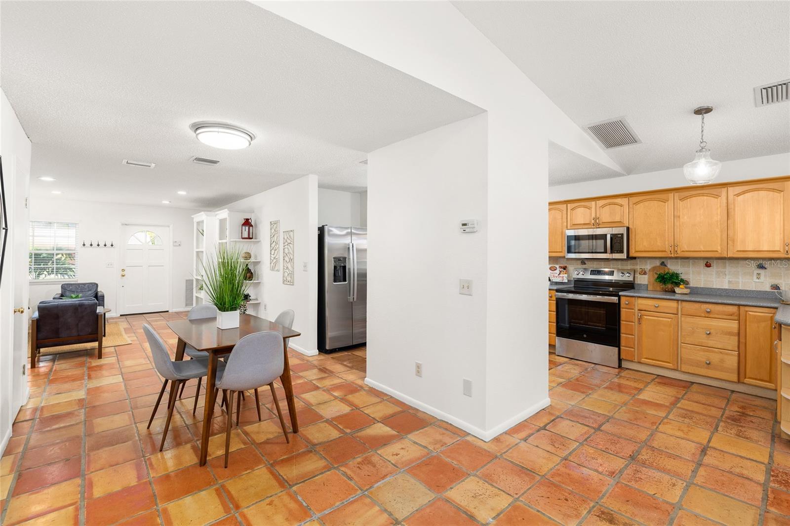 2908 W BALLAST POINT BLVD, TAMPA, FL, 33611