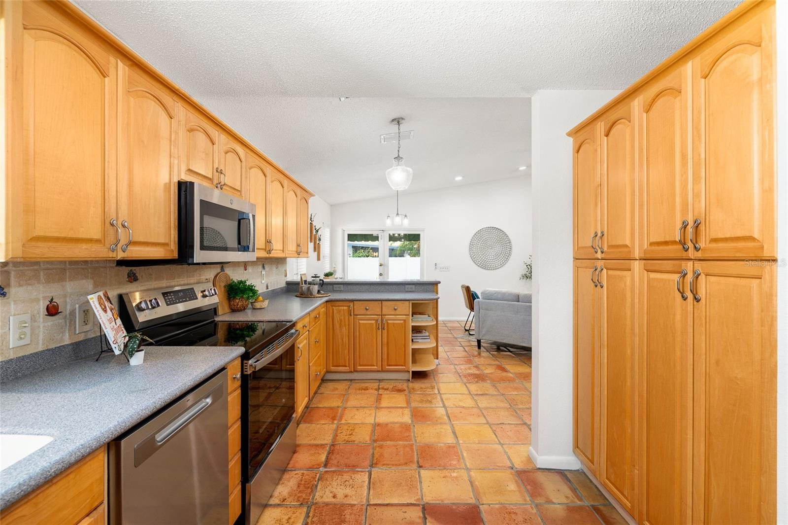 2908 W BALLAST POINT BLVD, TAMPA, FL, 33611