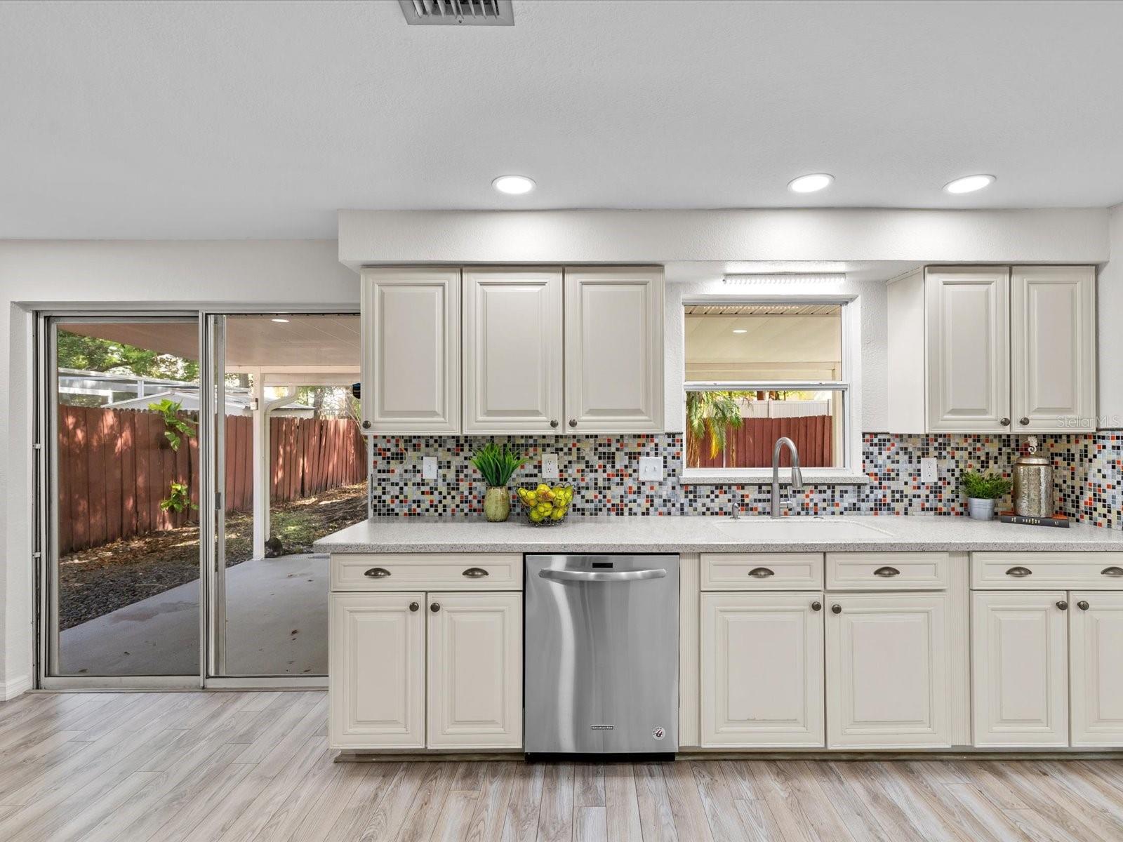 150 SUNCREST DR, SAFETY HARBOR, FL, 34695