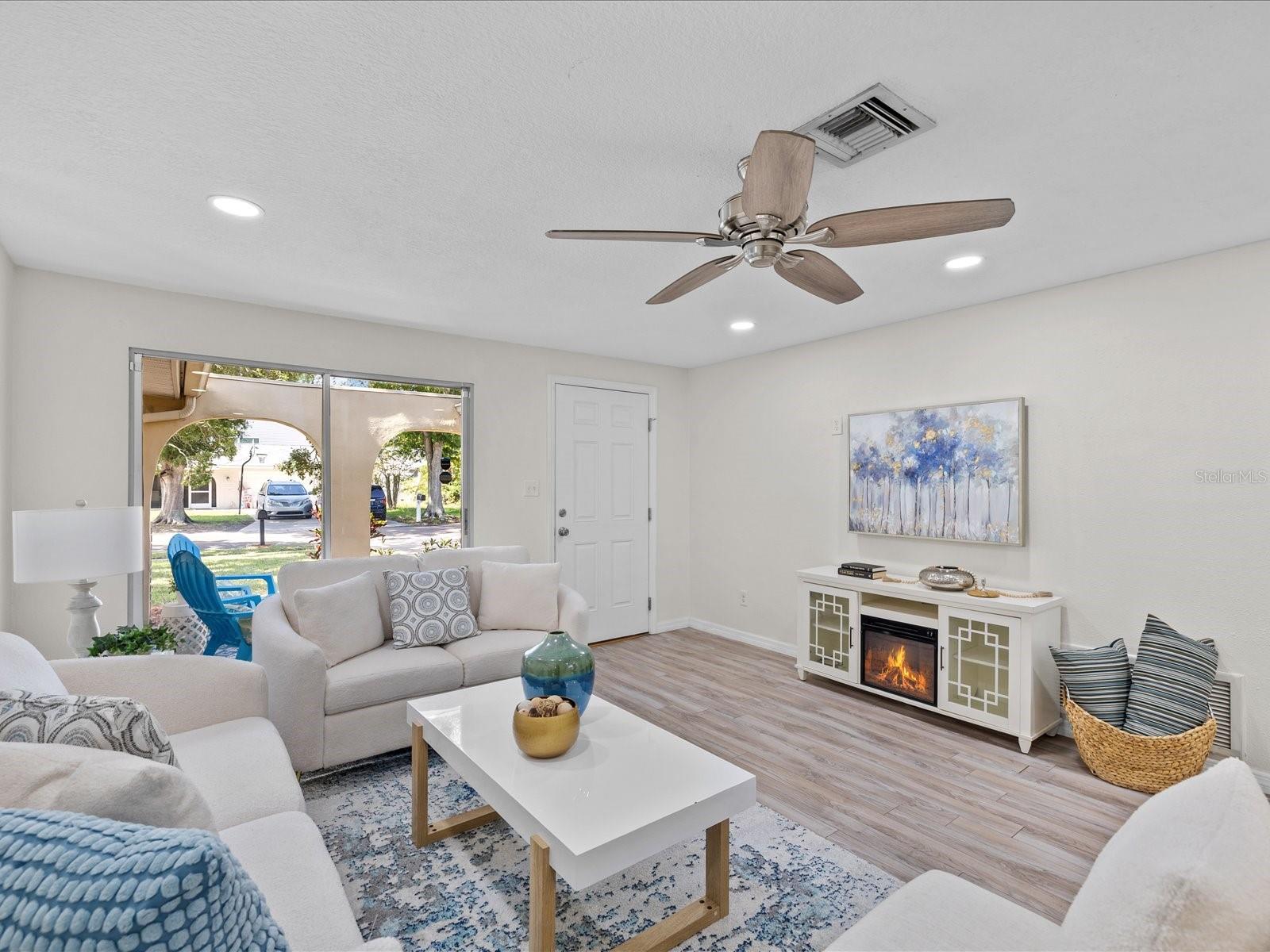 150 SUNCREST DR, SAFETY HARBOR, FL, 34695