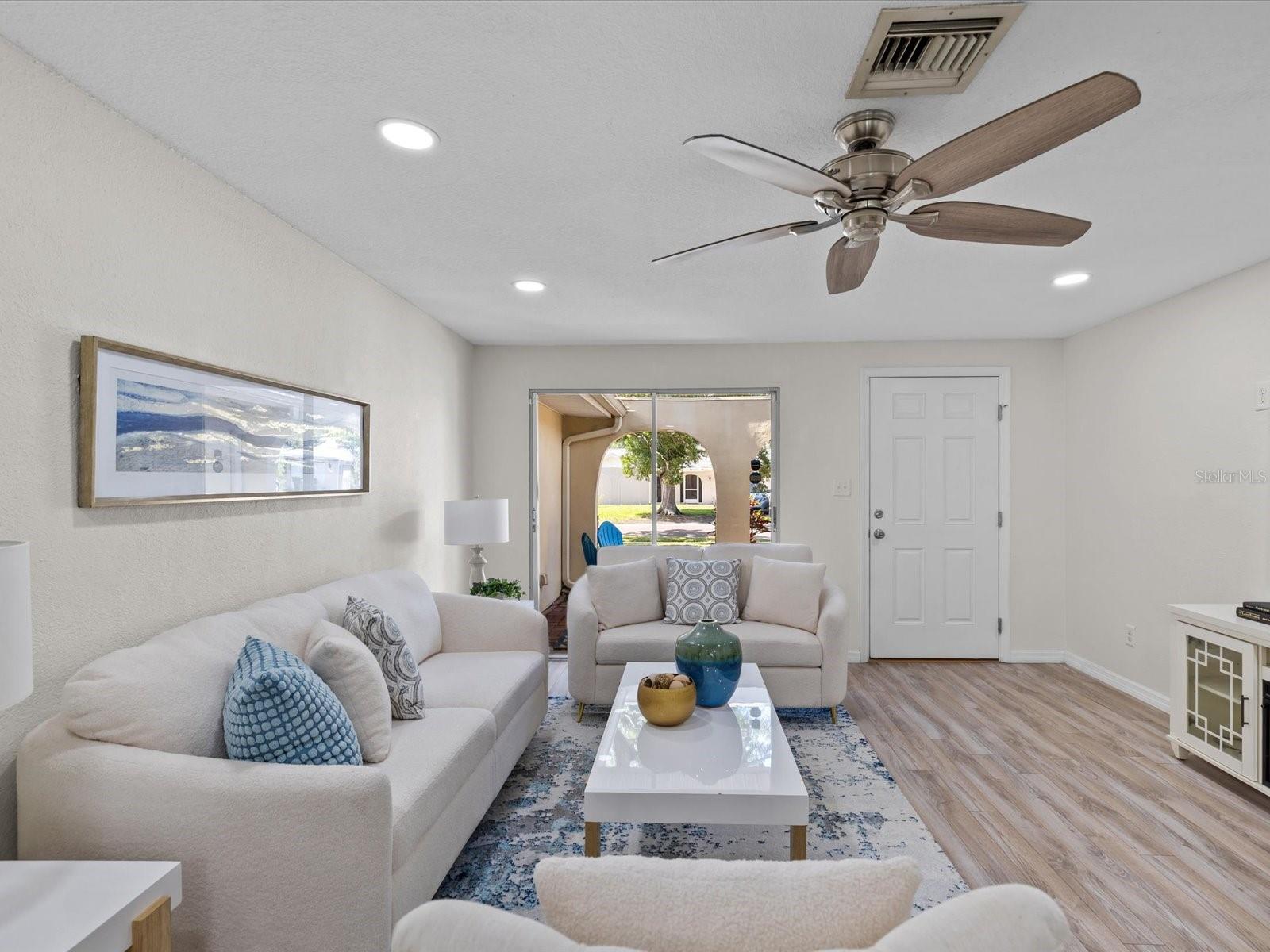 150 SUNCREST DR, SAFETY HARBOR, FL, 34695