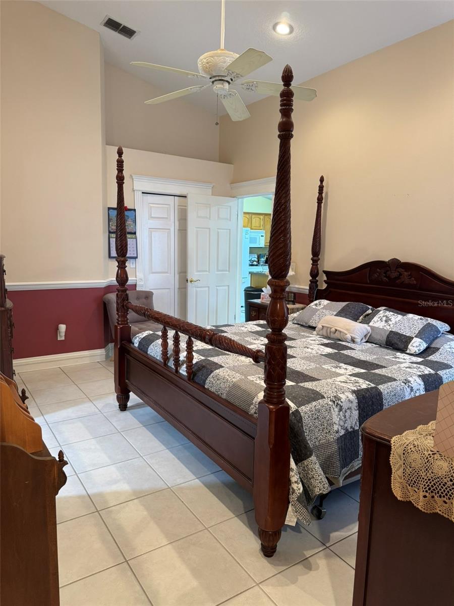 9814 OSLIN ST, TAMPA, FL, 33615