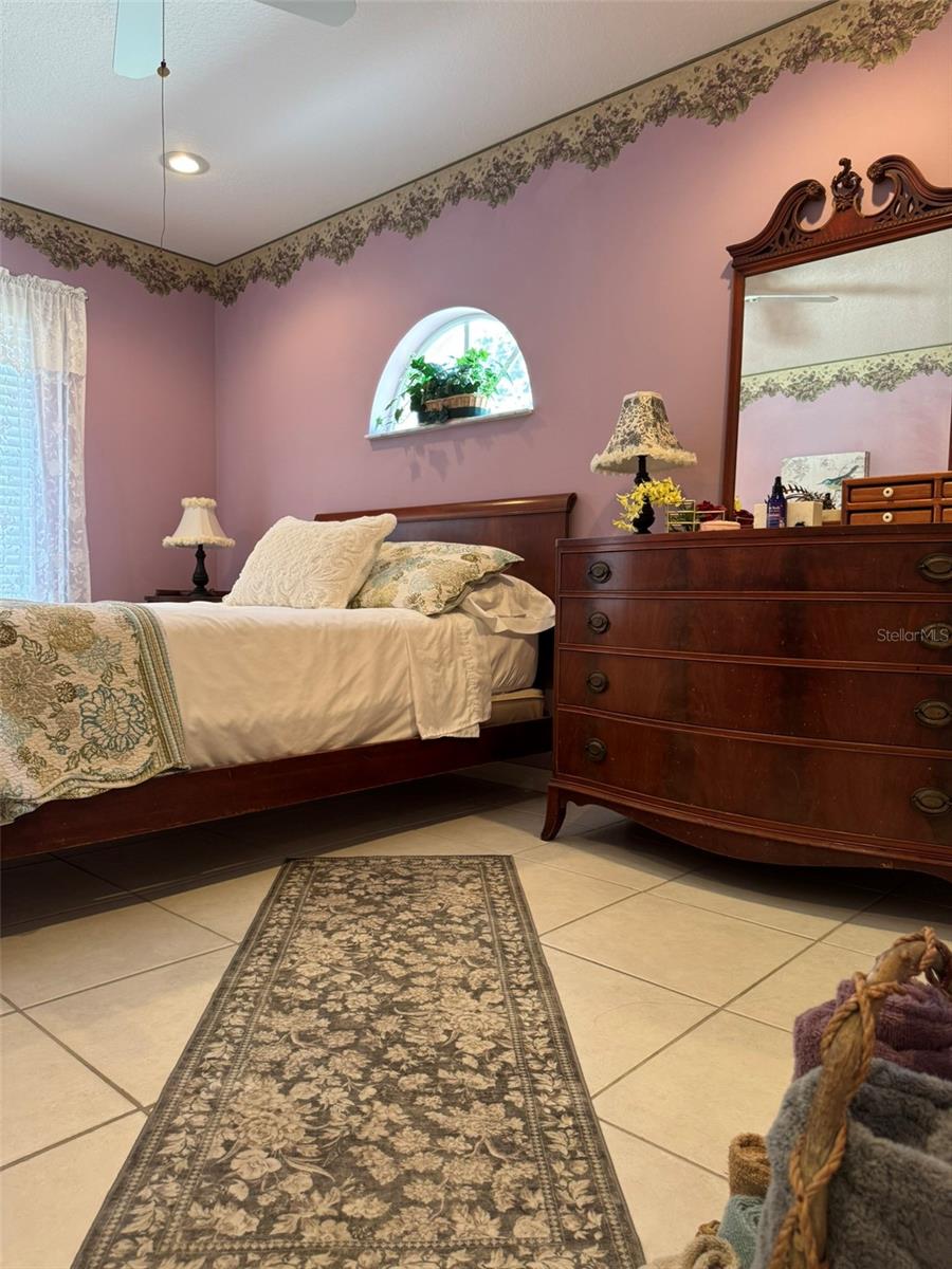 9814 OSLIN ST, TAMPA, FL, 33615