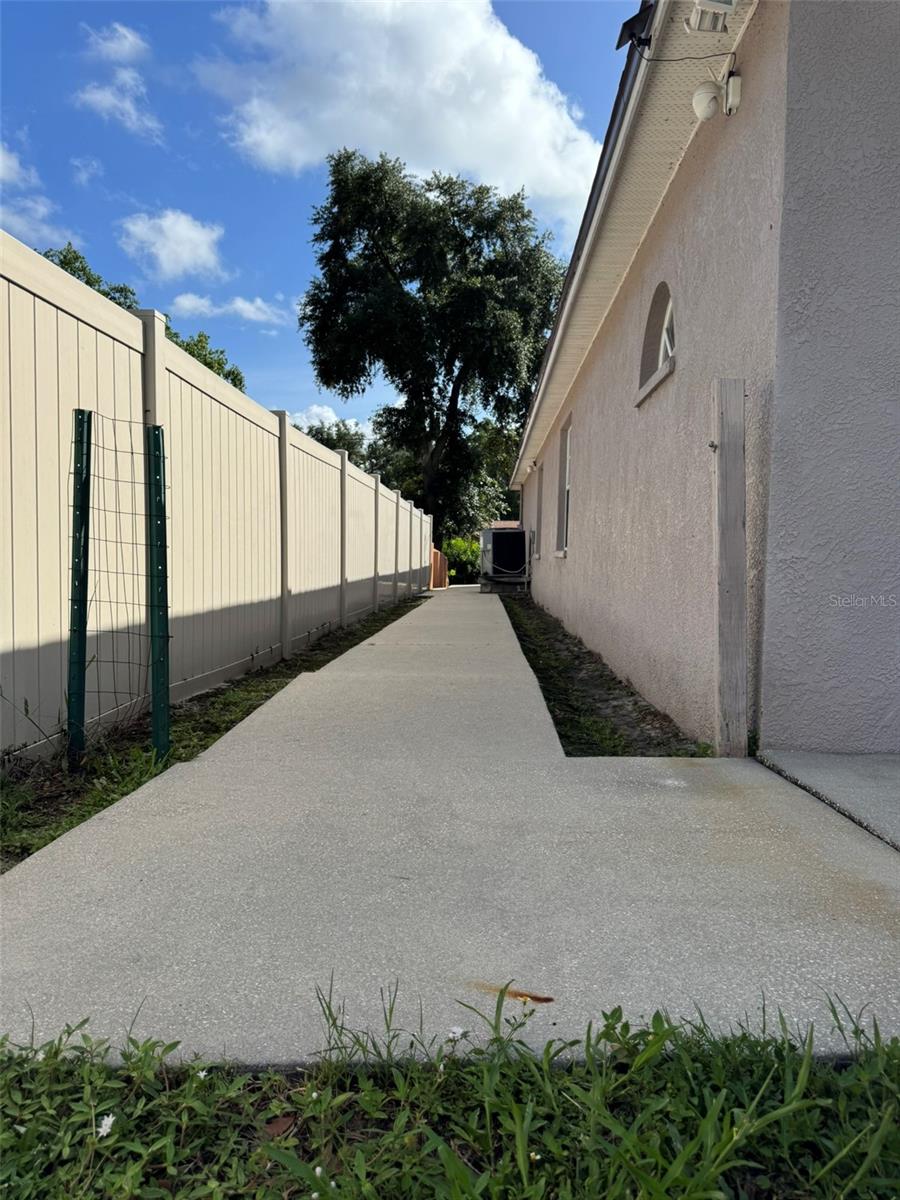 9814 OSLIN ST, TAMPA, FL, 33615