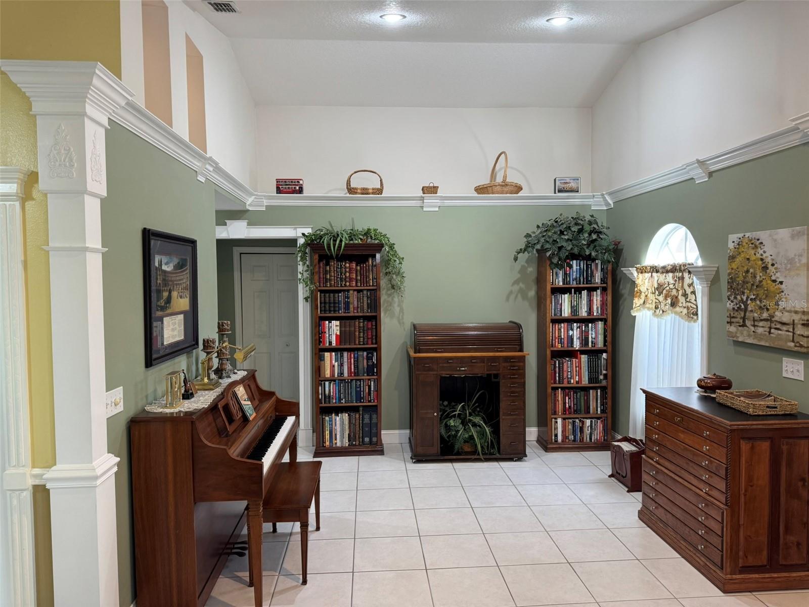 9814 OSLIN ST, TAMPA, FL, 33615