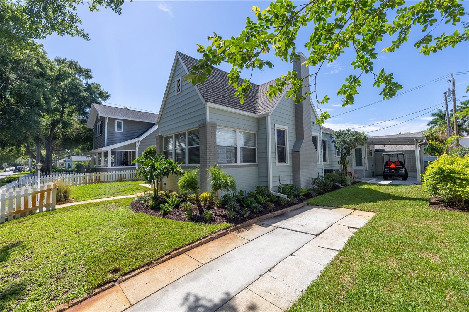 415 19TH AVE NE, ST PETERSBURG, FL, 33704
