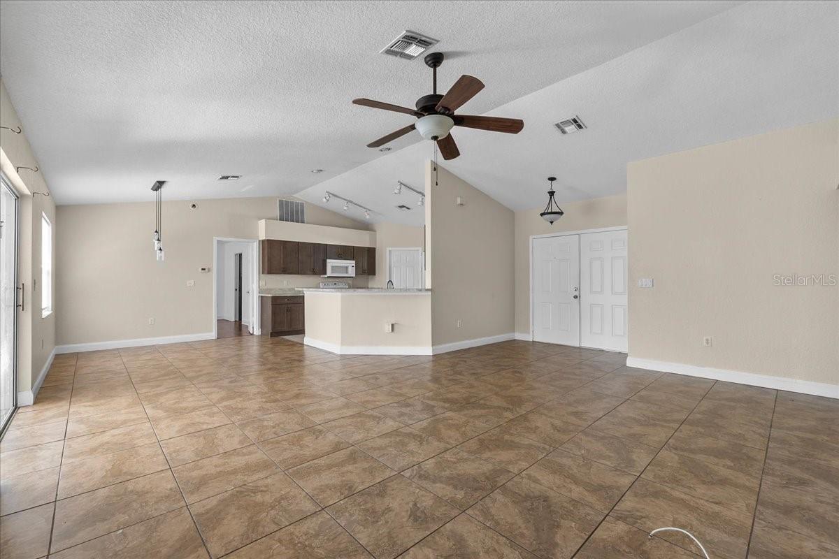 307 STERLING DR, WINTER HAVEN, FL, 33884