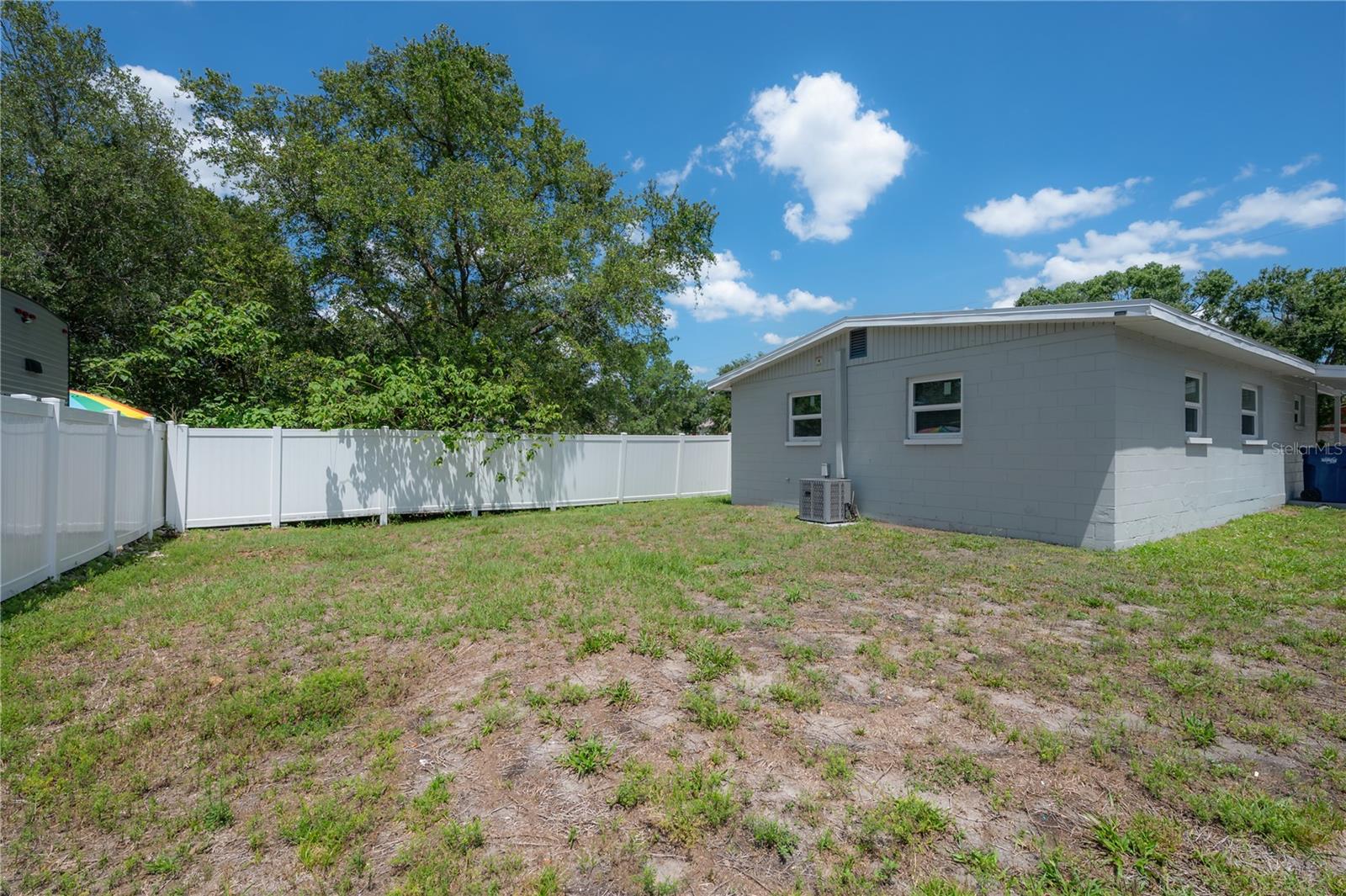 3501 E MCBERRY ST, TAMPA, FL, 33610