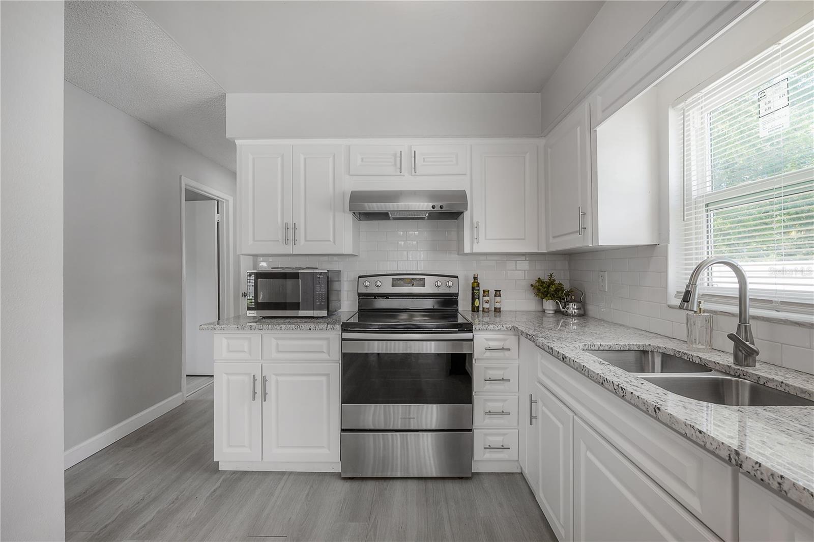 3501 E MCBERRY ST, TAMPA, FL, 33610