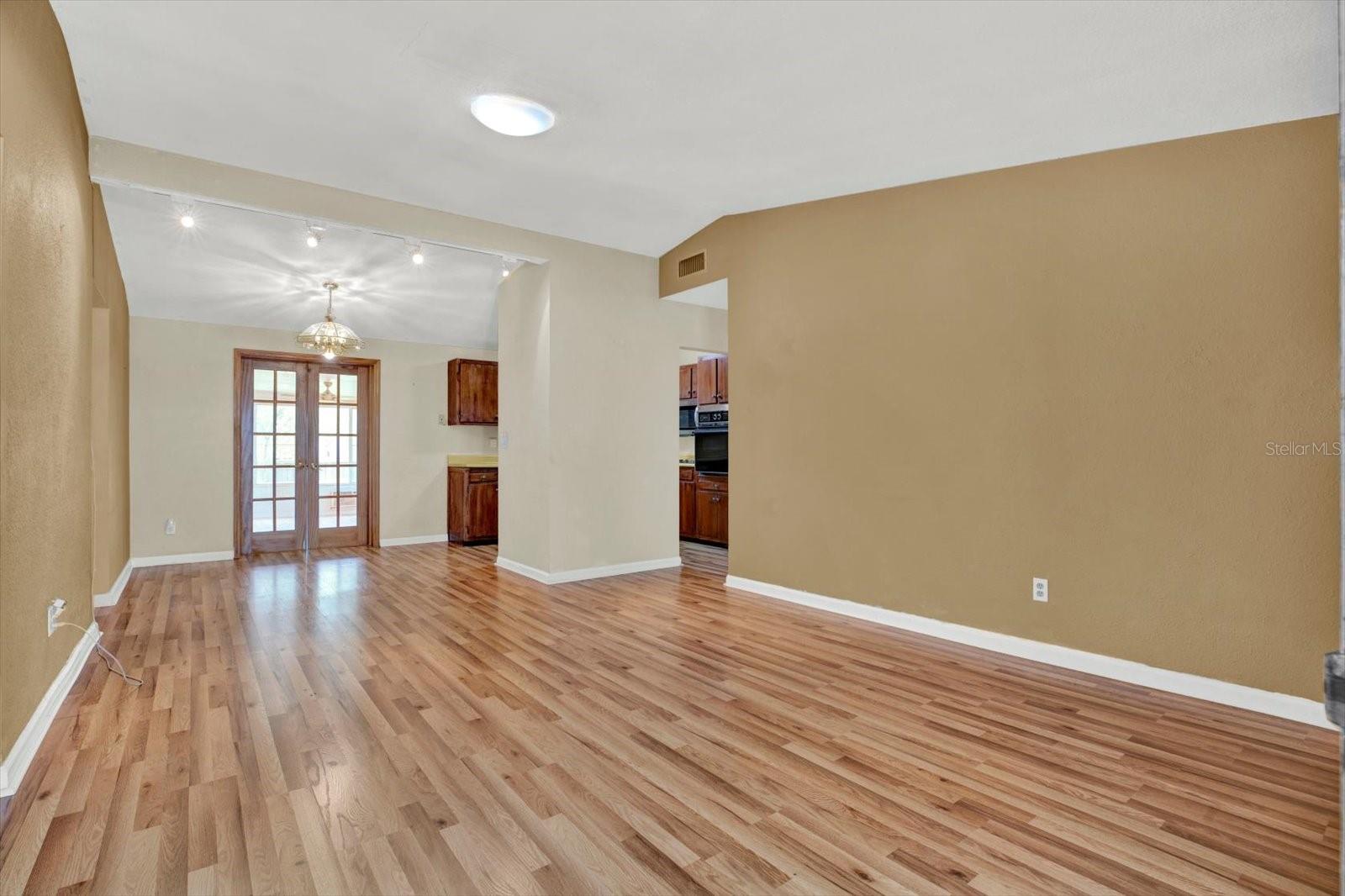 2215 CURTIS DR S, CLEARWATER, FL, 33764