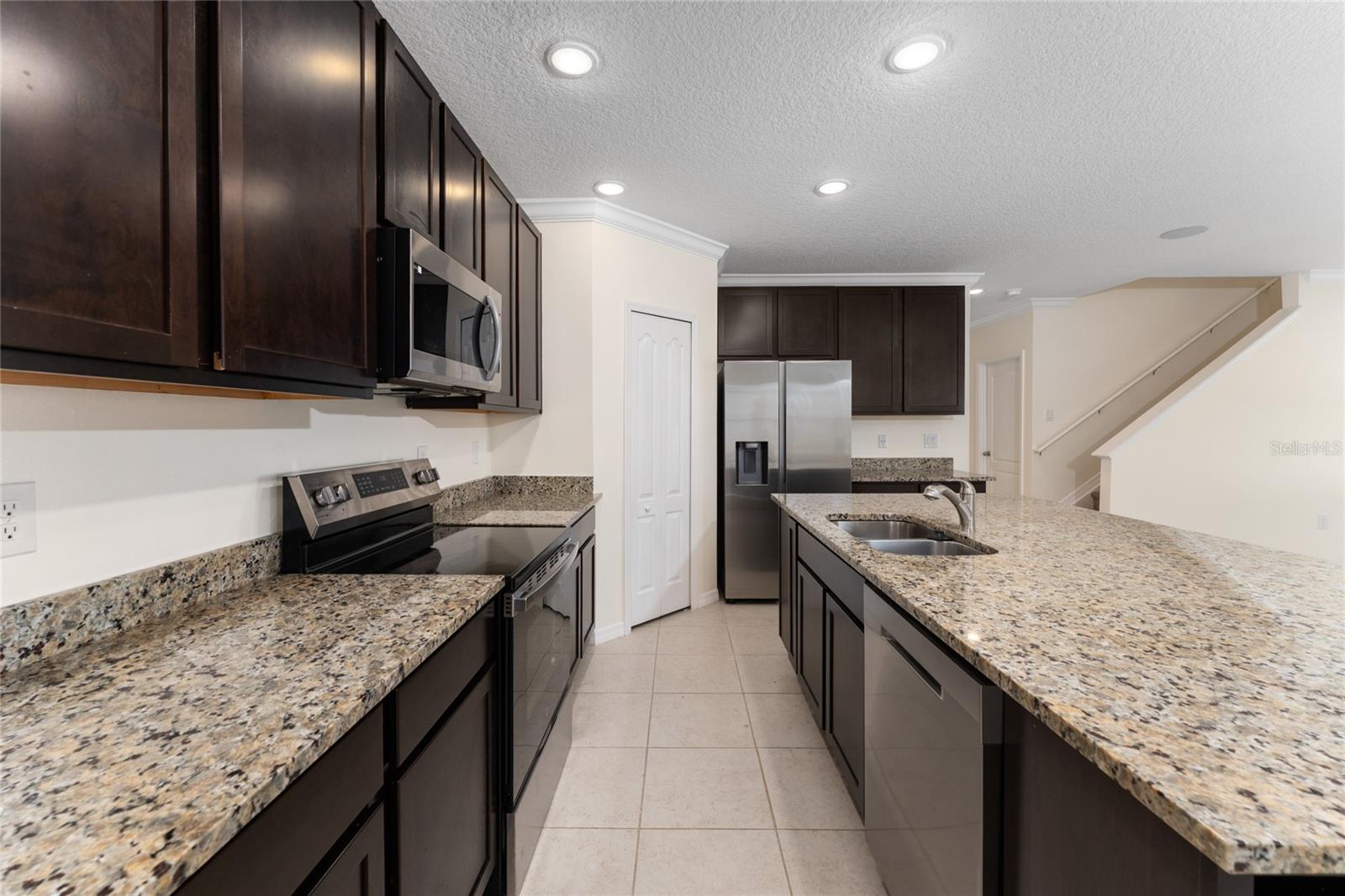 4331 WAYNE RD, FRUITLAND PARK, FL, 34731