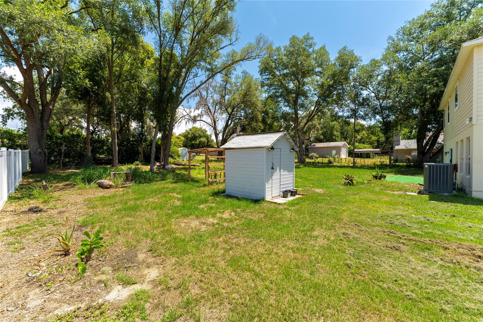 4331 WAYNE RD, FRUITLAND PARK, FL, 34731