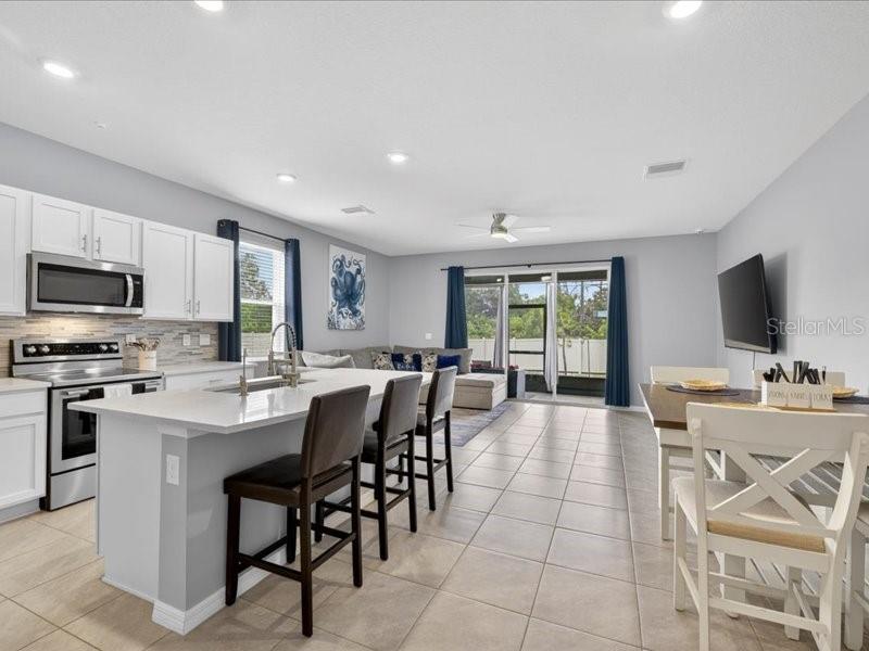 416 MANGROVE SHADE CIR, APOLLO BEACH, FL, 33572
