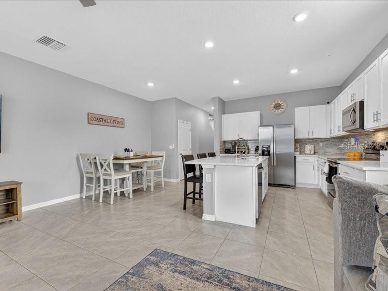416 MANGROVE SHADE CIR, APOLLO BEACH, FL, 33572