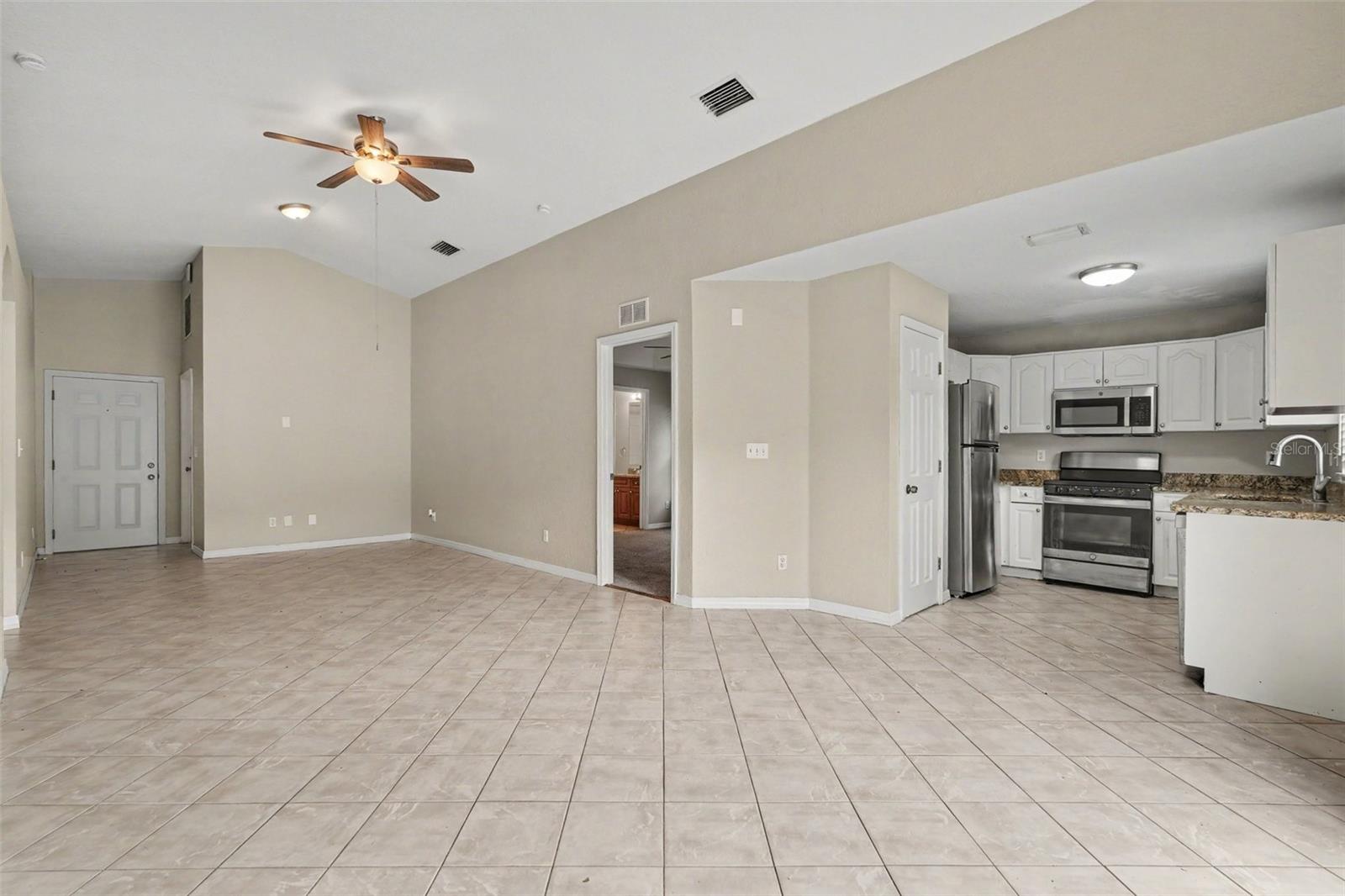 1915 E MCBERRY ST, TAMPA, FL, 33610
