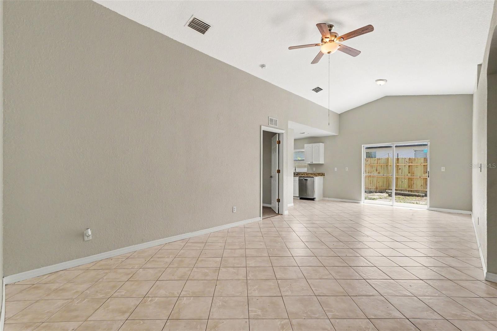 1915 E MCBERRY ST, TAMPA, FL, 33610