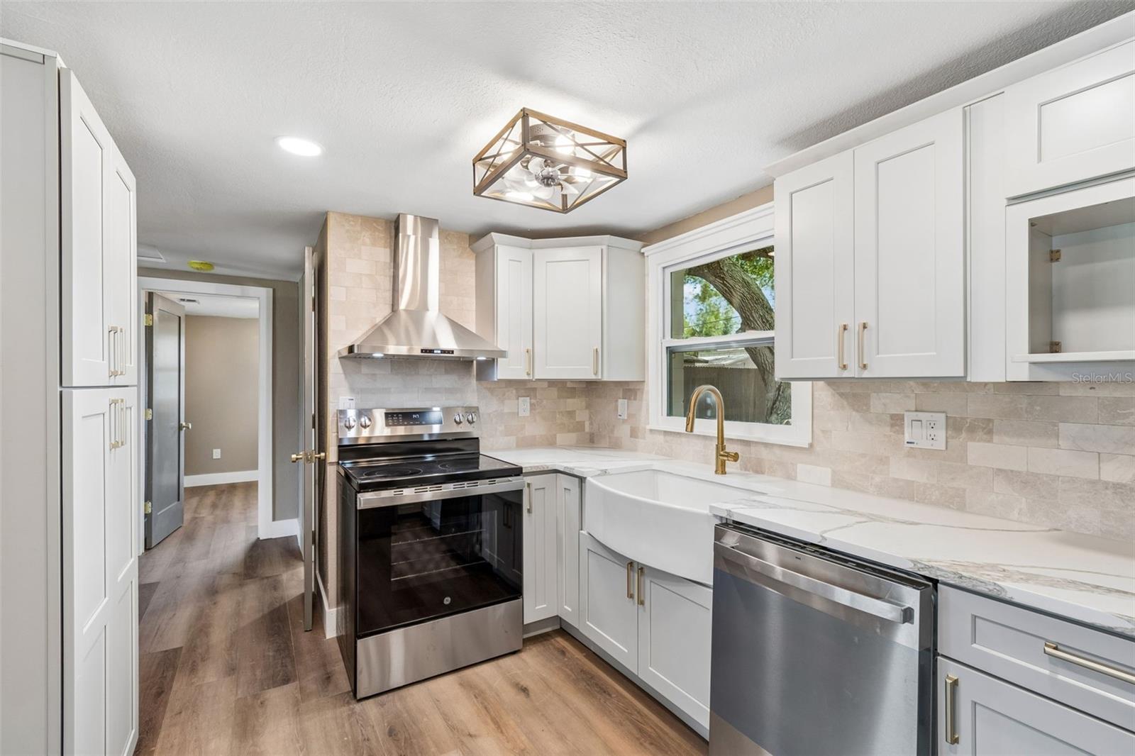 5700 65TH AVE N, PINELLAS PARK, FL, 33781