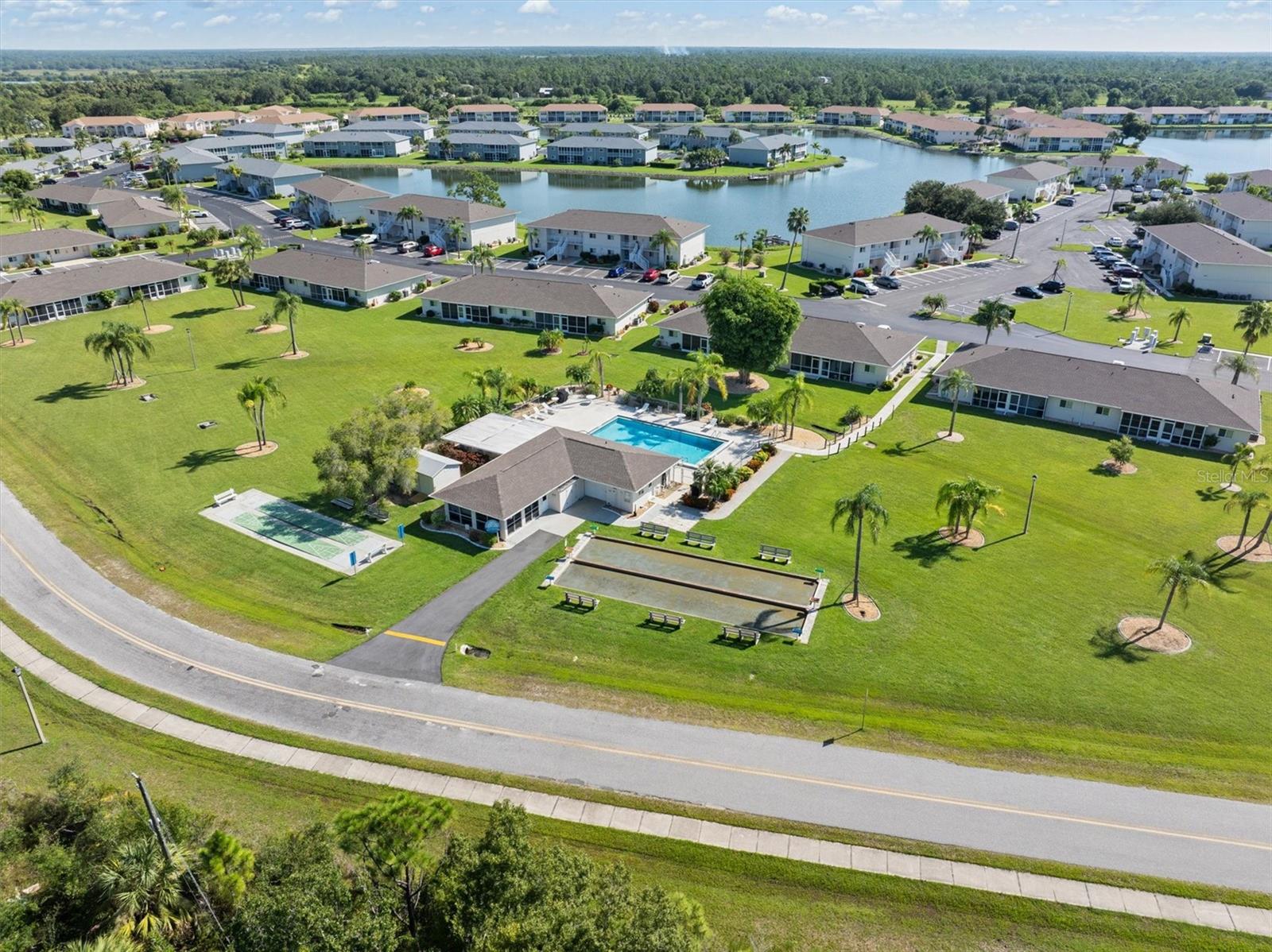 12538 SW KINGSWAY CIR #301, LAKE SUZY, FL, 34269