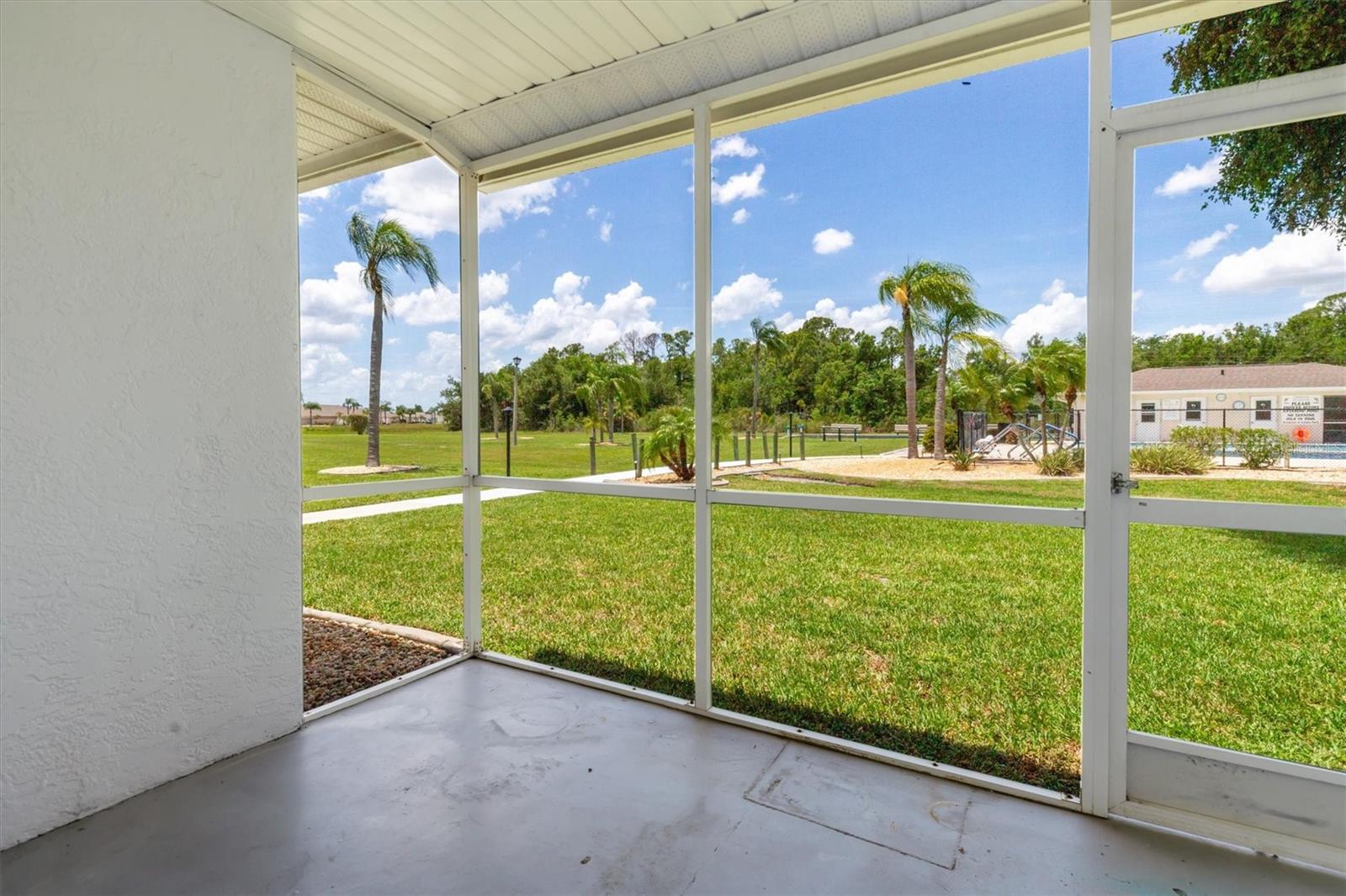 12538 SW KINGSWAY CIR #301, LAKE SUZY, FL, 34269