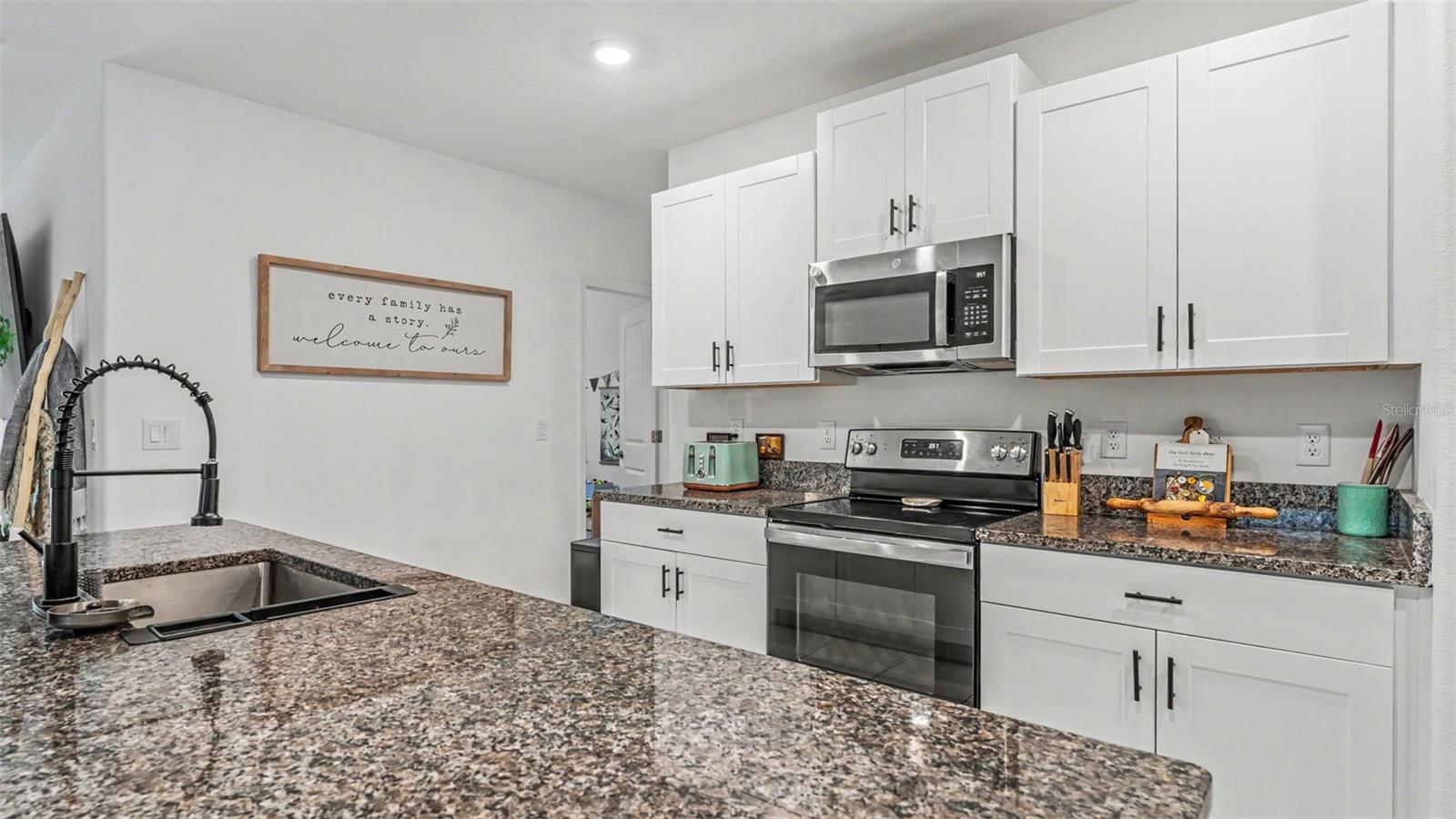 2063 OLD PASTURE LN, LAKELAND, FL, 33801