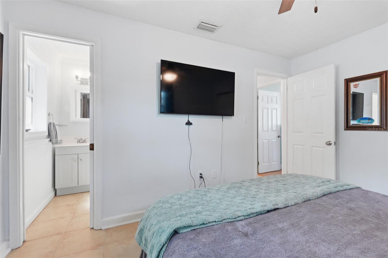 961 LEXINGTON DR, DUNEDIN, FL, 34698