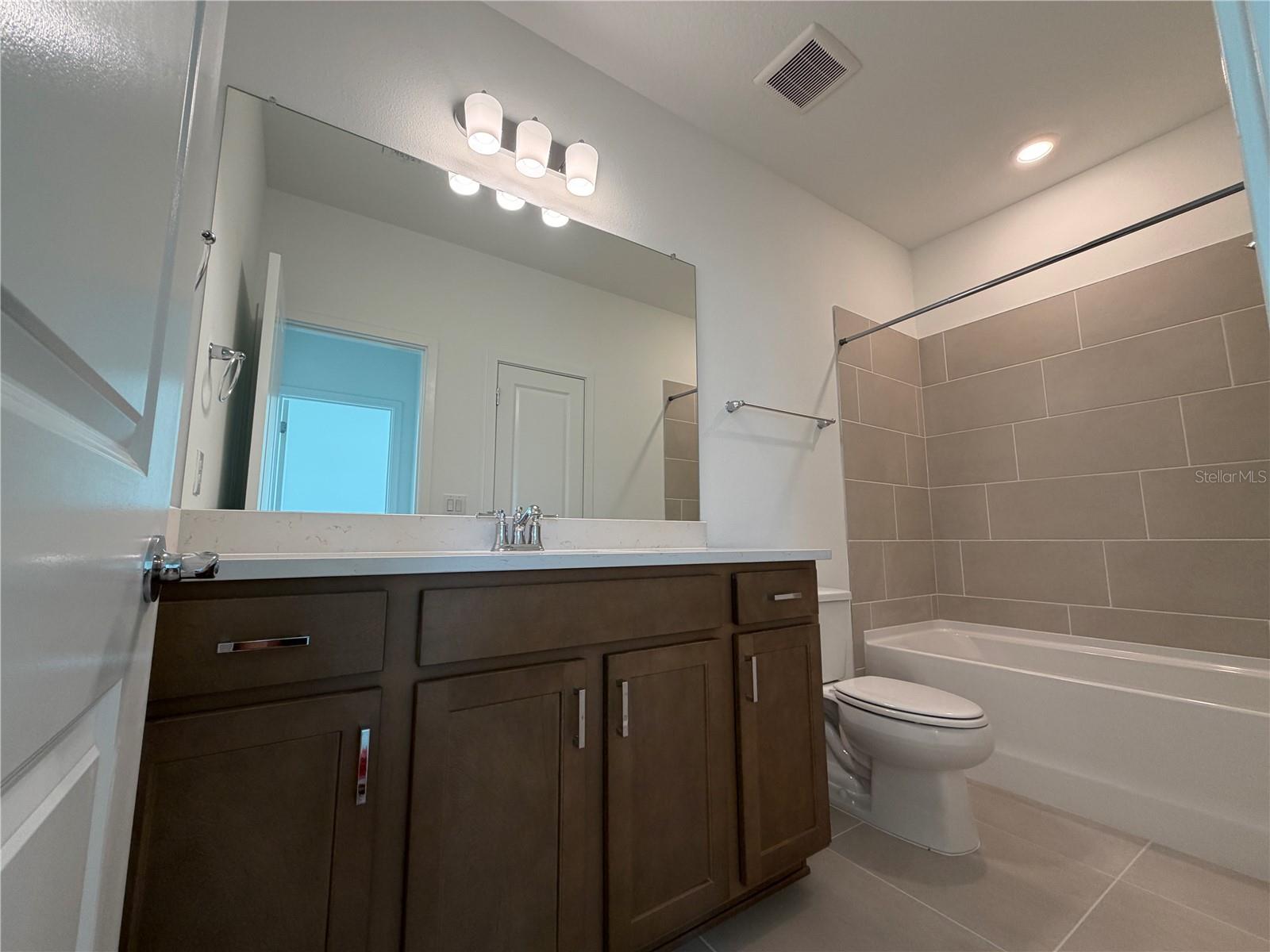 6888 GILLY SHADOW ST, WESLEY CHAPEL, FL, 33545