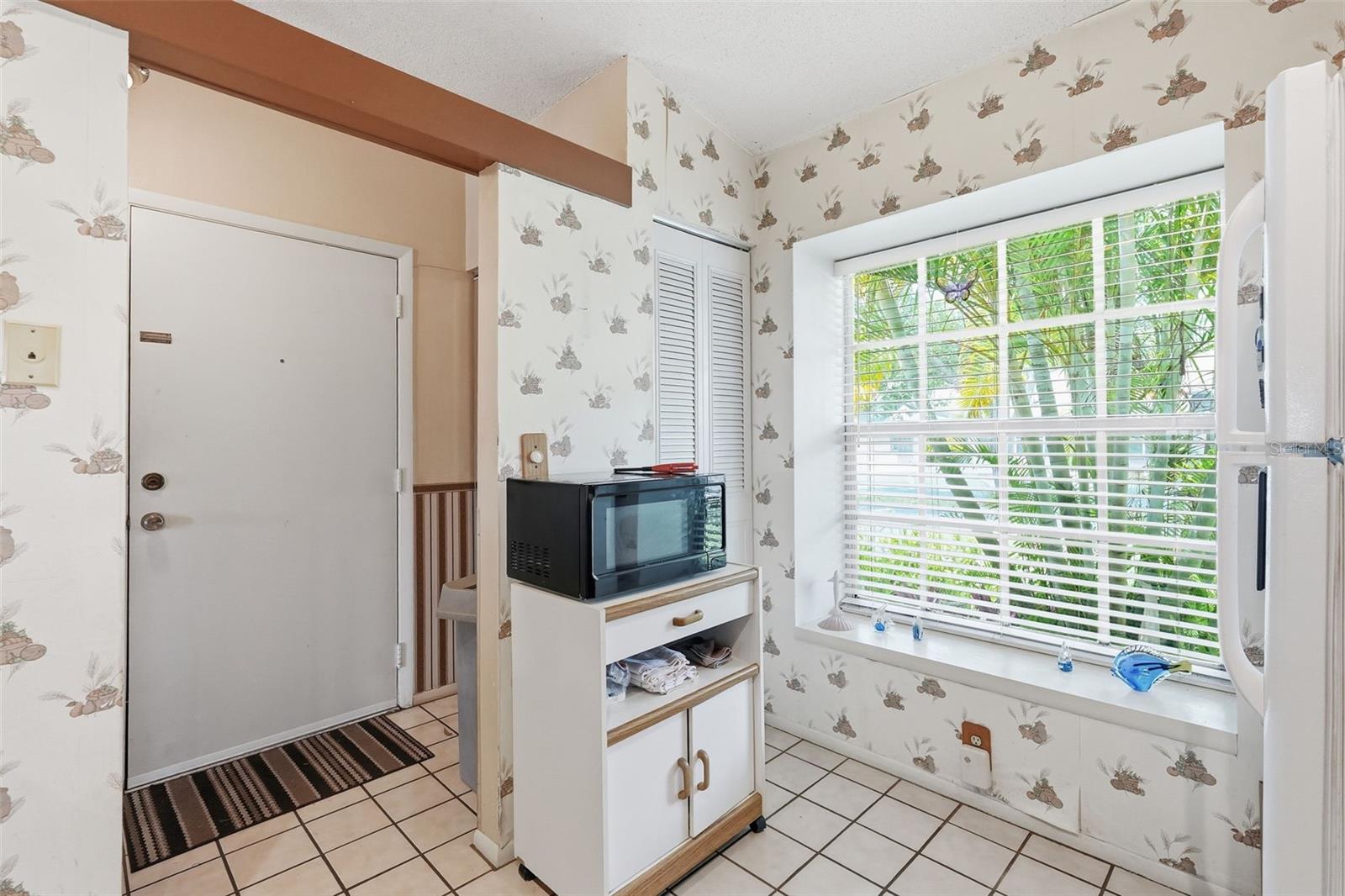 561 LAGUNA VISTA CT, LARGO, FL, 33771