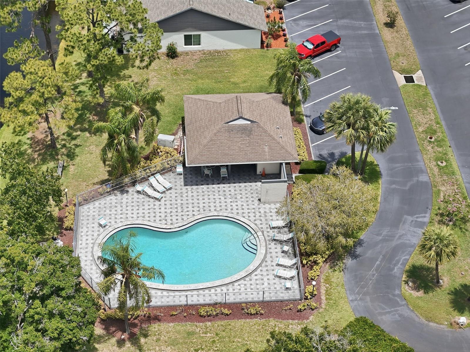 561 LAGUNA VISTA CT, LARGO, FL, 33771