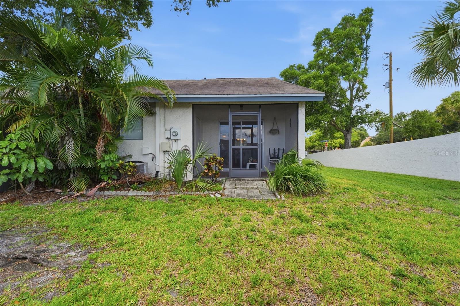 561 LAGUNA VISTA CT, LARGO, FL, 33771