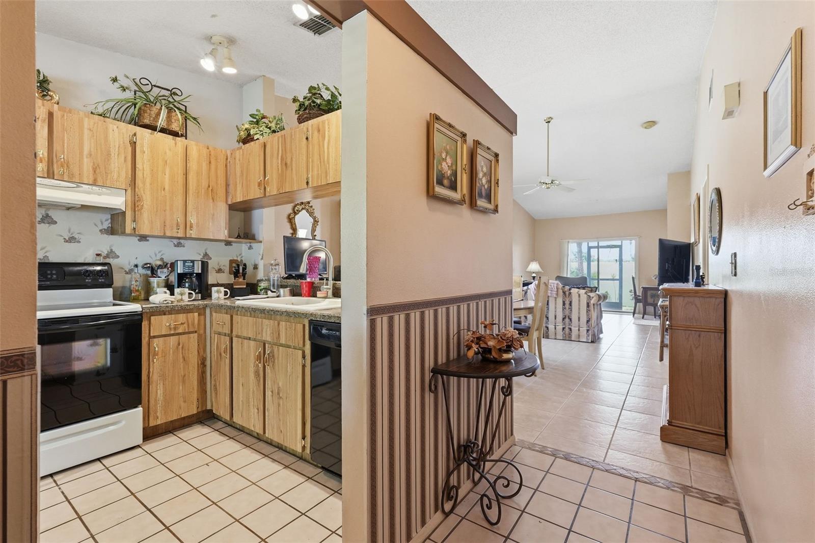 561 LAGUNA VISTA CT, LARGO, FL, 33771