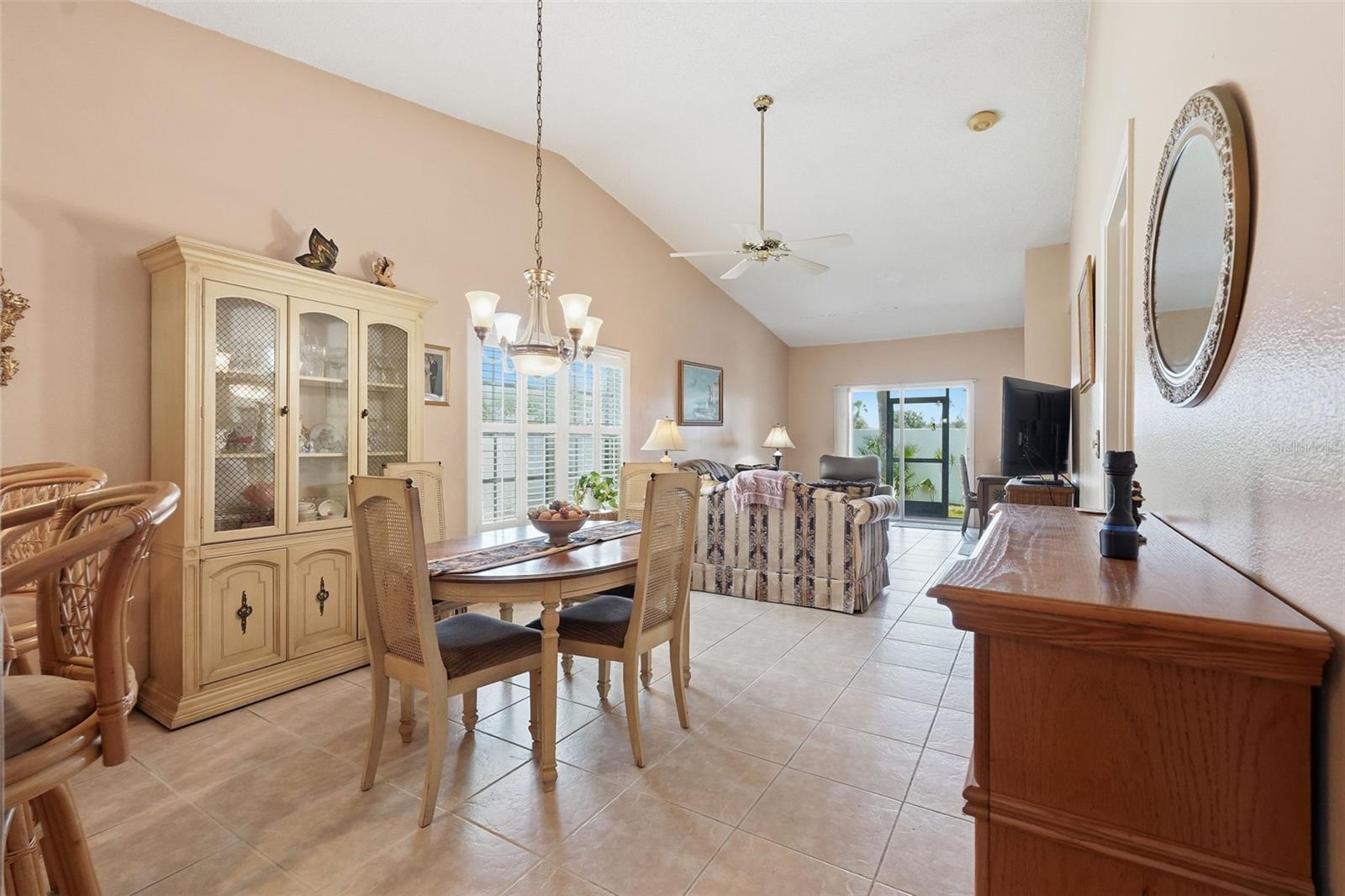 561 LAGUNA VISTA CT, LARGO, FL, 33771