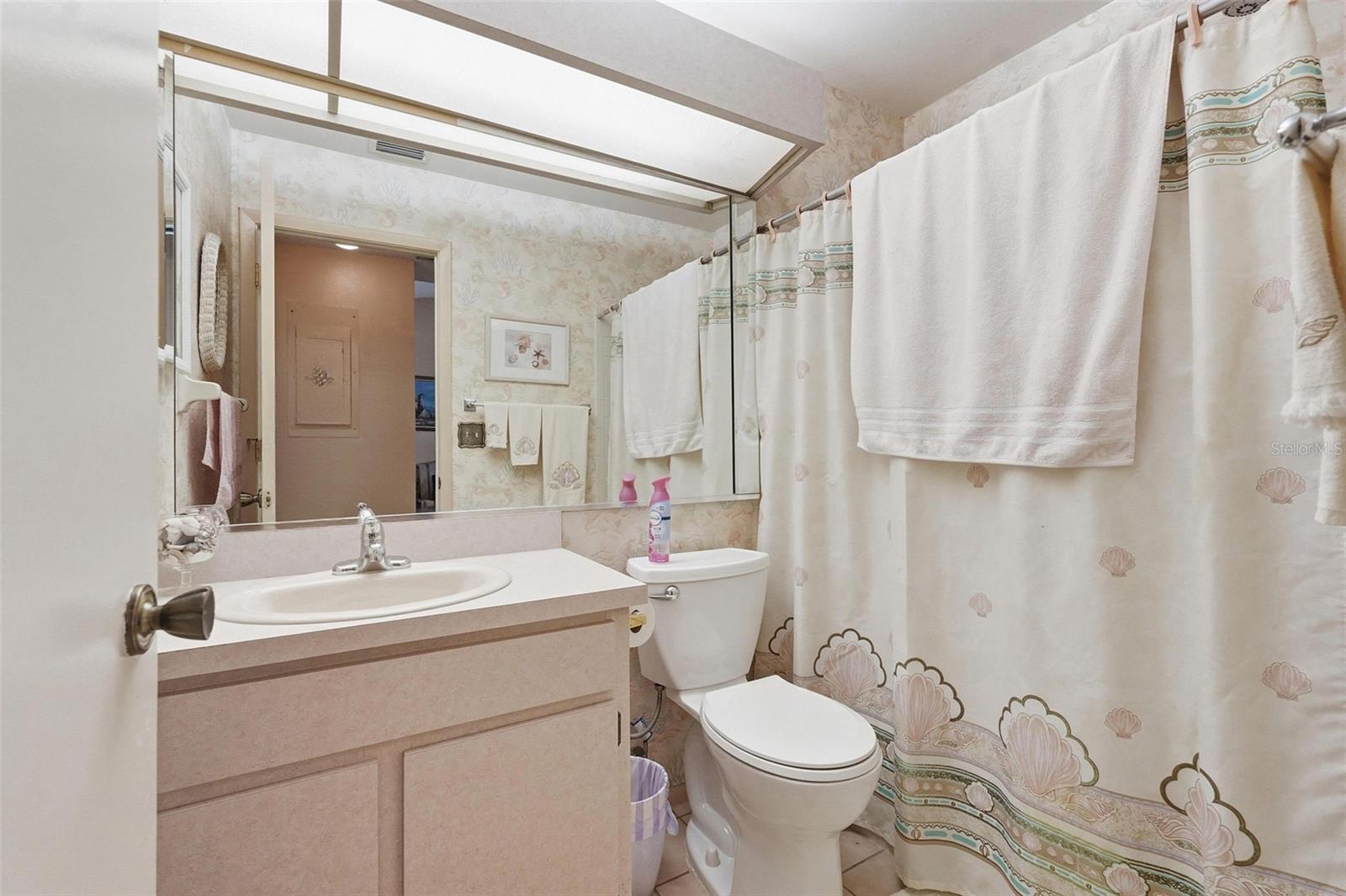 561 LAGUNA VISTA CT, LARGO, FL, 33771