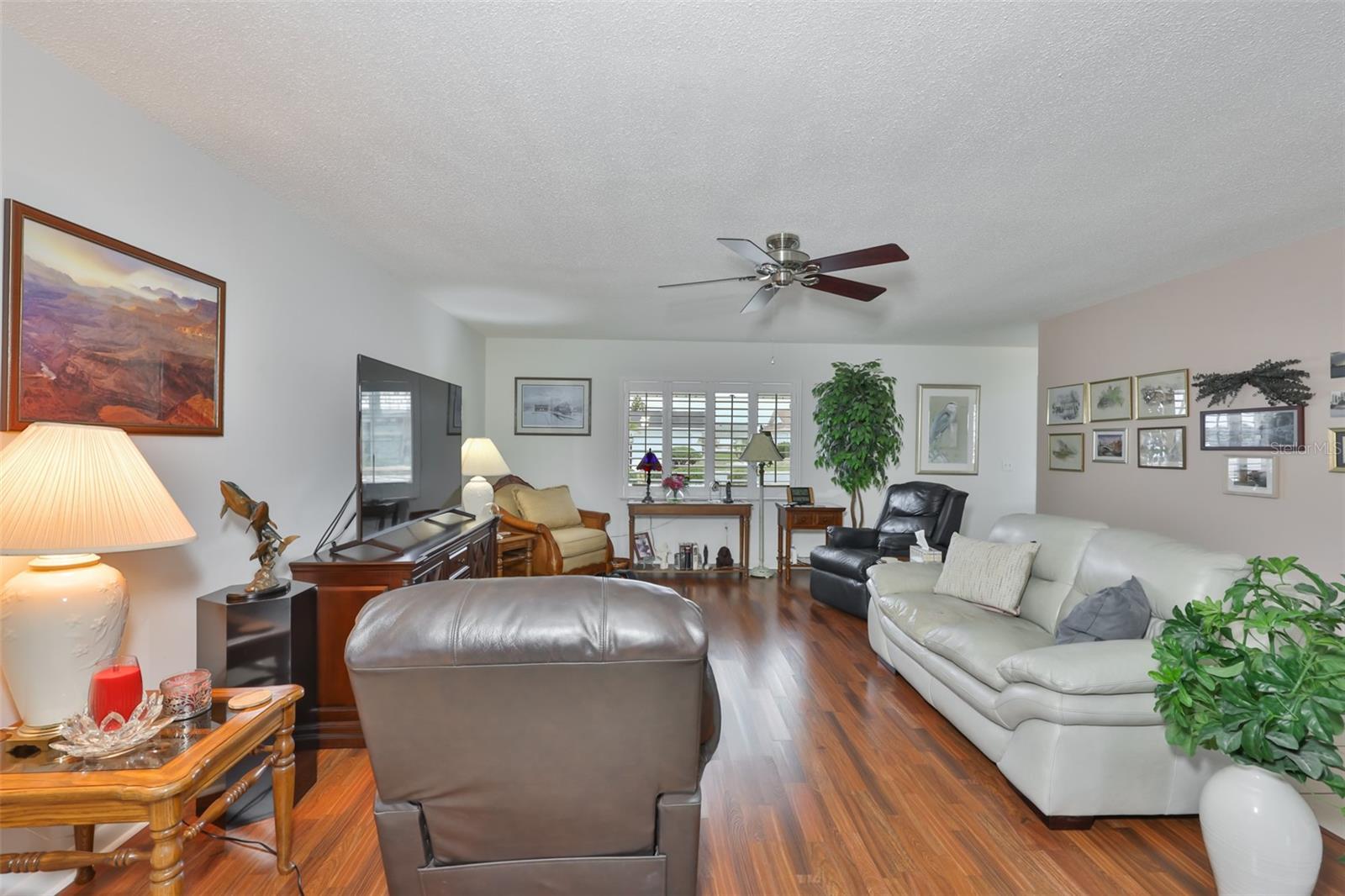 684 ALLEGHENY DR, SUN CITY CENTER, FL, 33573
