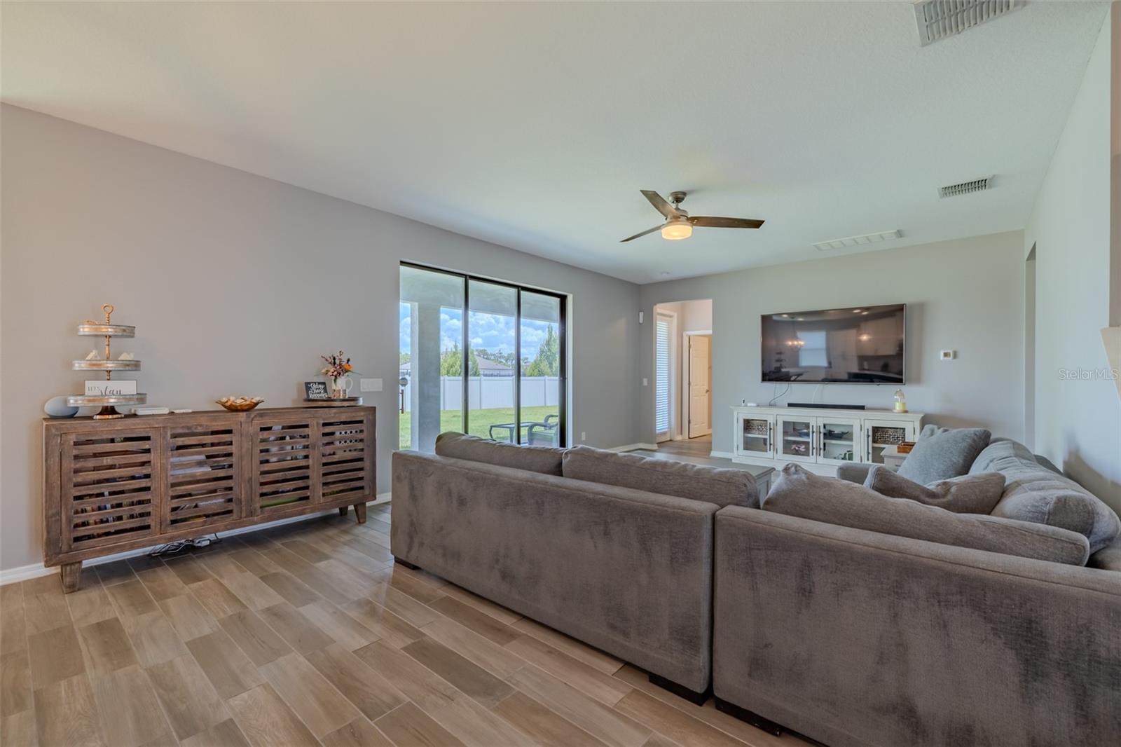 1686 CHERRY WALK RD, LUTZ, FL, 33558